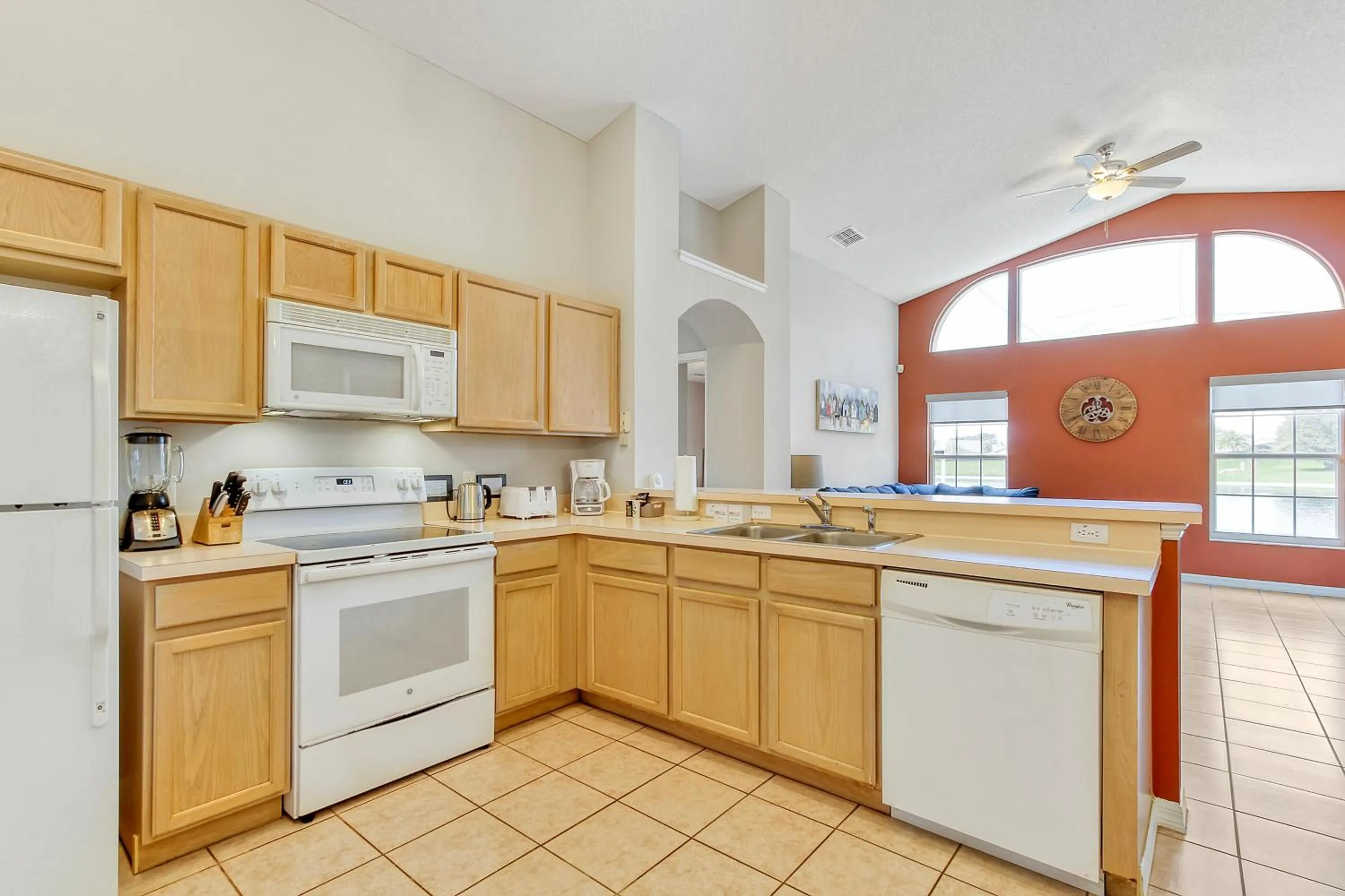 Kitchen or kitchenette in Star Lake Oasis - 4 bed family pool home