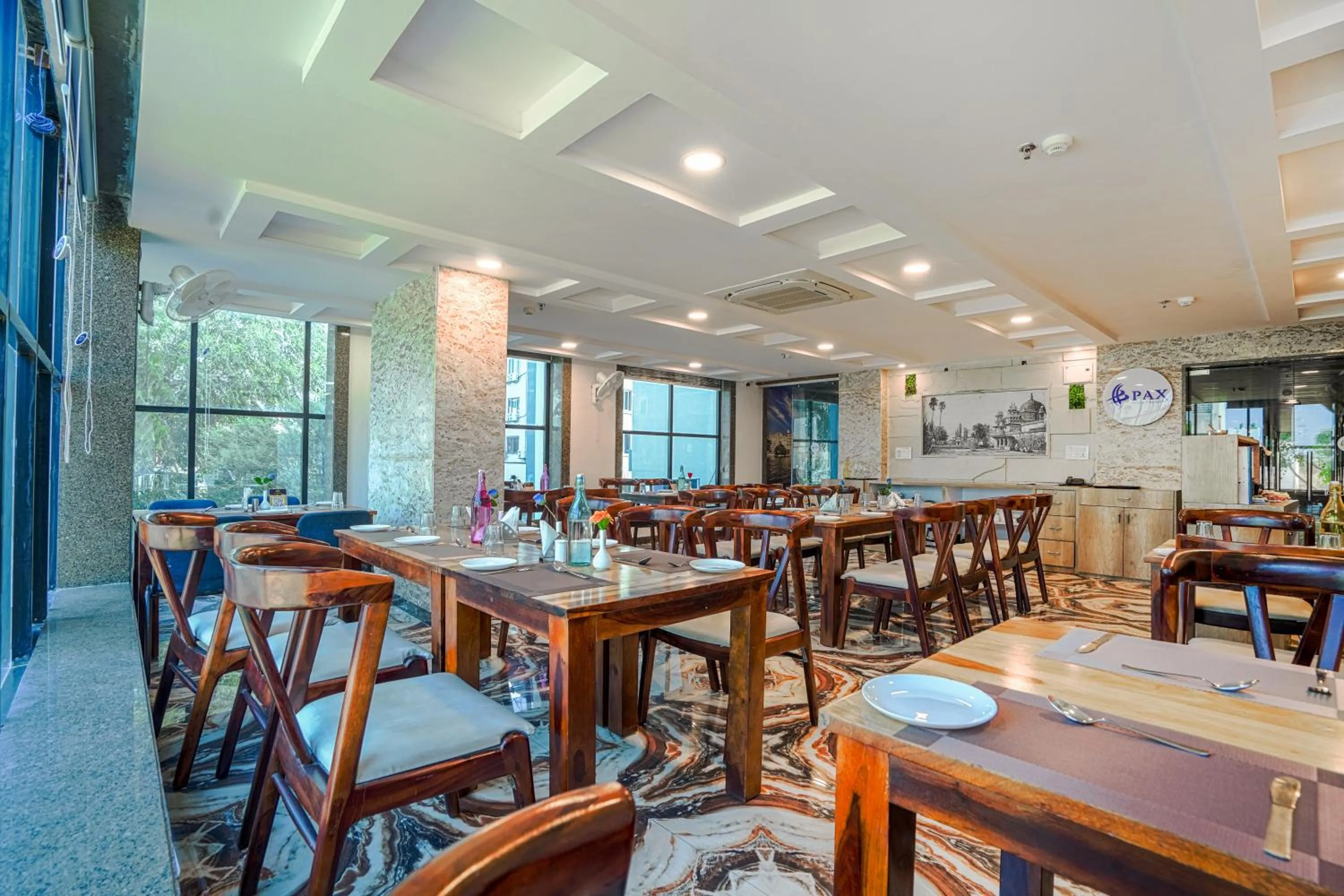 Restaurant/places to eat in Pax Hotel Grand Blue 3 min walk from Udaipur city Railway Station