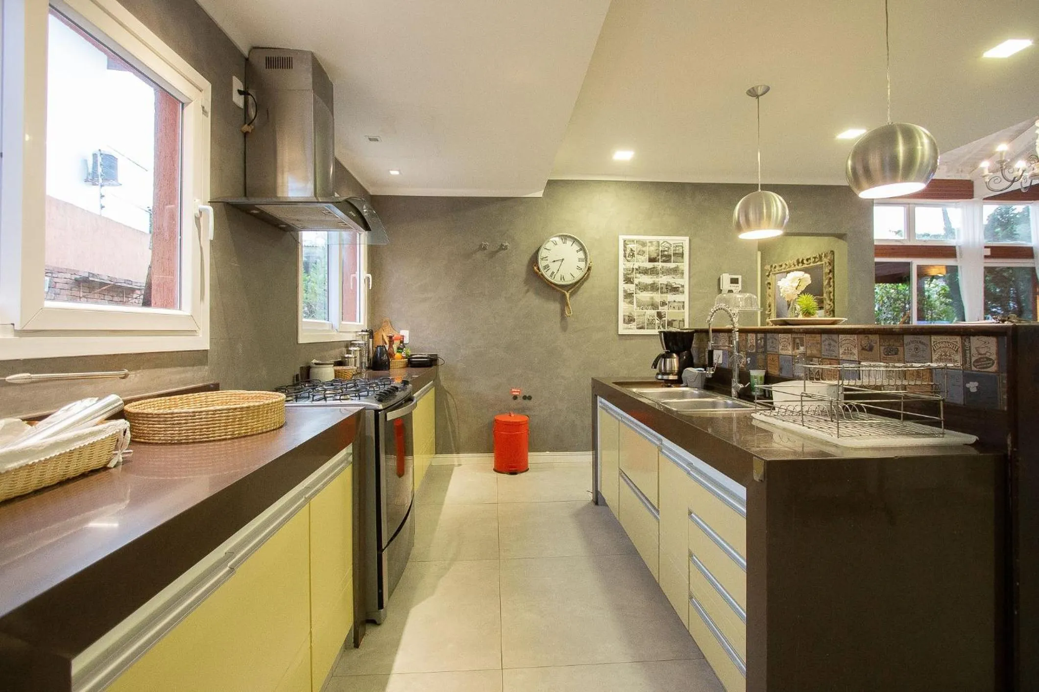 Food close-up in Búzios praia de Geribá, piscina e churrasqueira