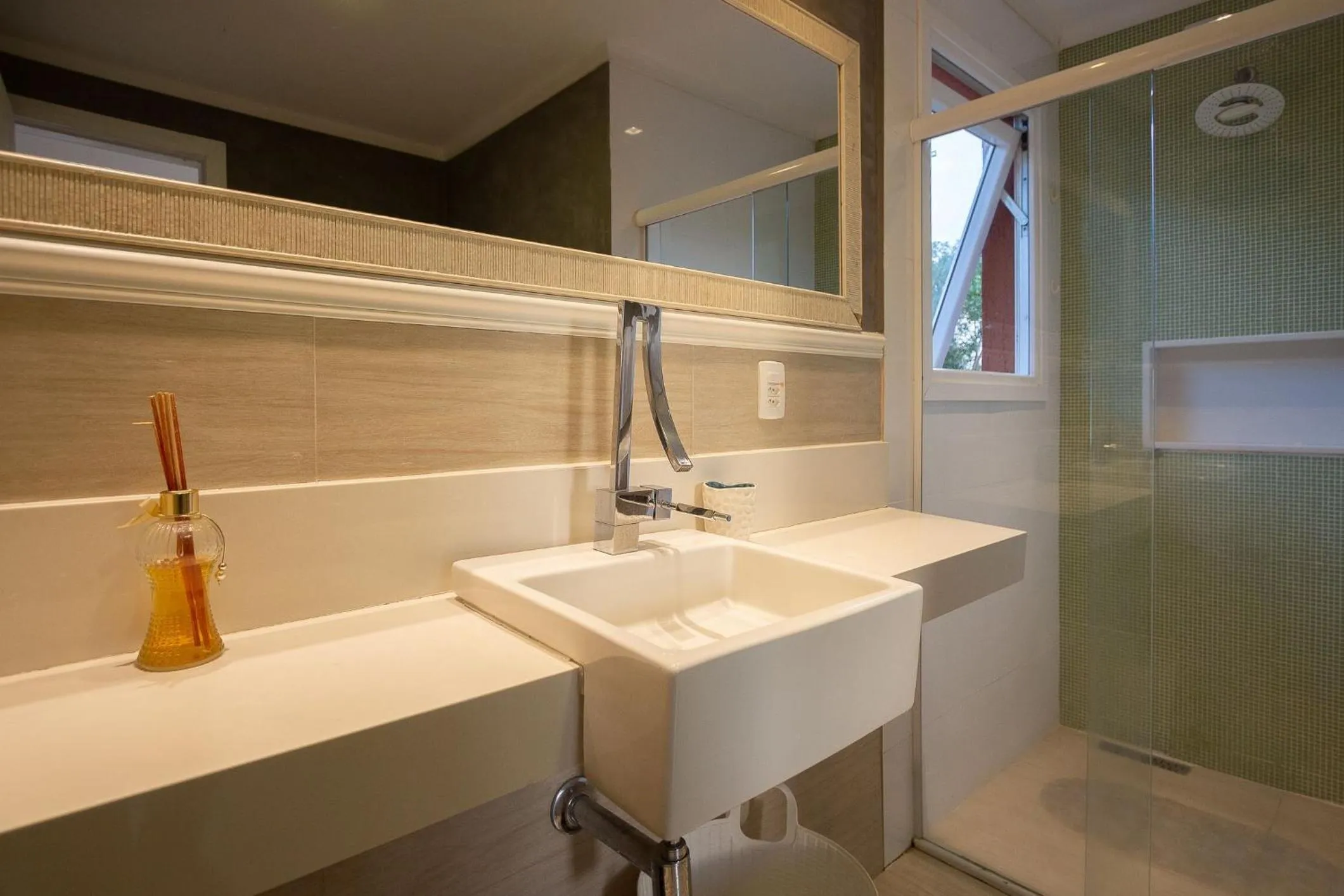 Shower in Búzios praia de Geribá, piscina e churrasqueira