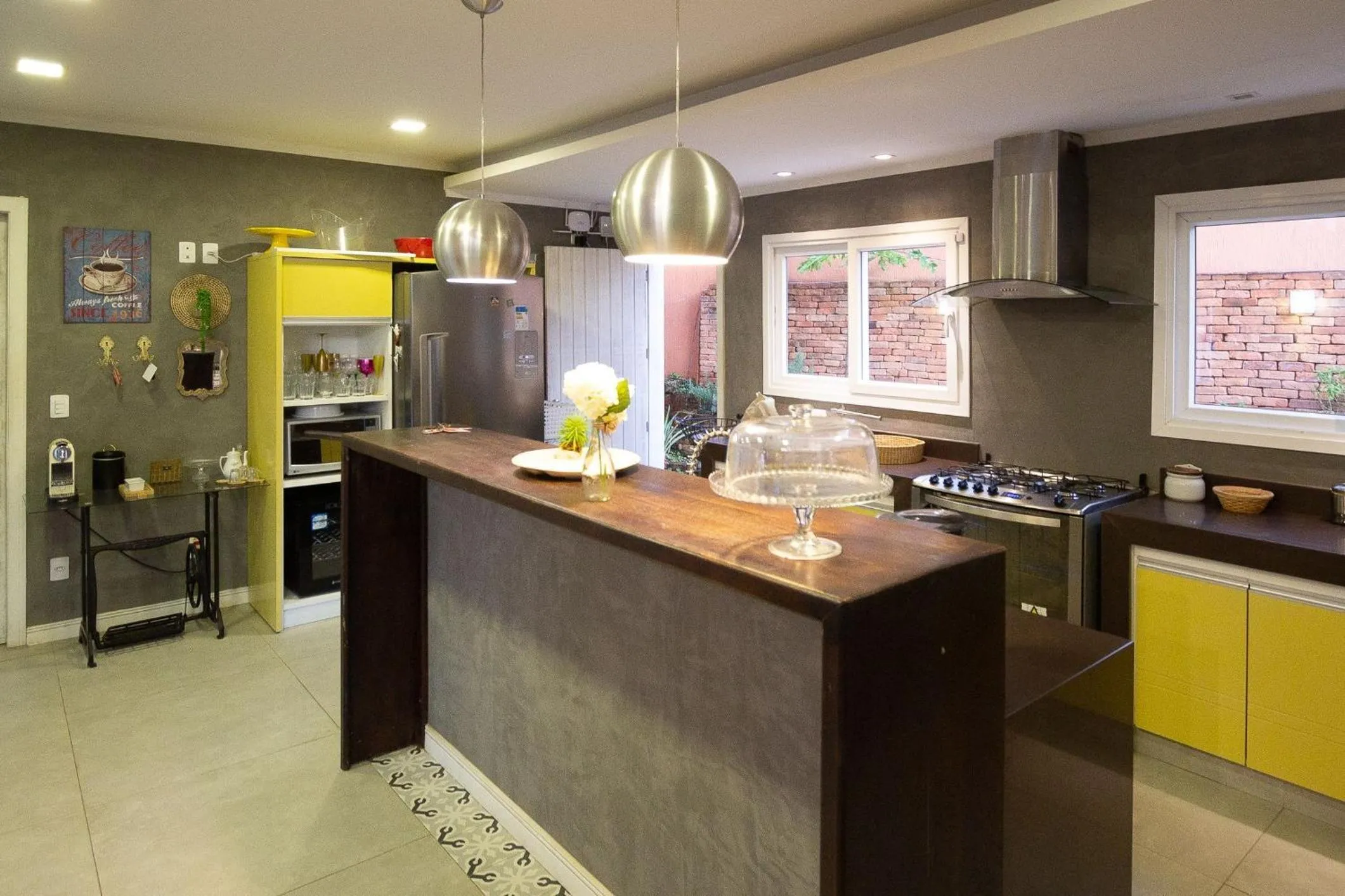 Food close-up in Búzios praia de Geribá, piscina e churrasqueira