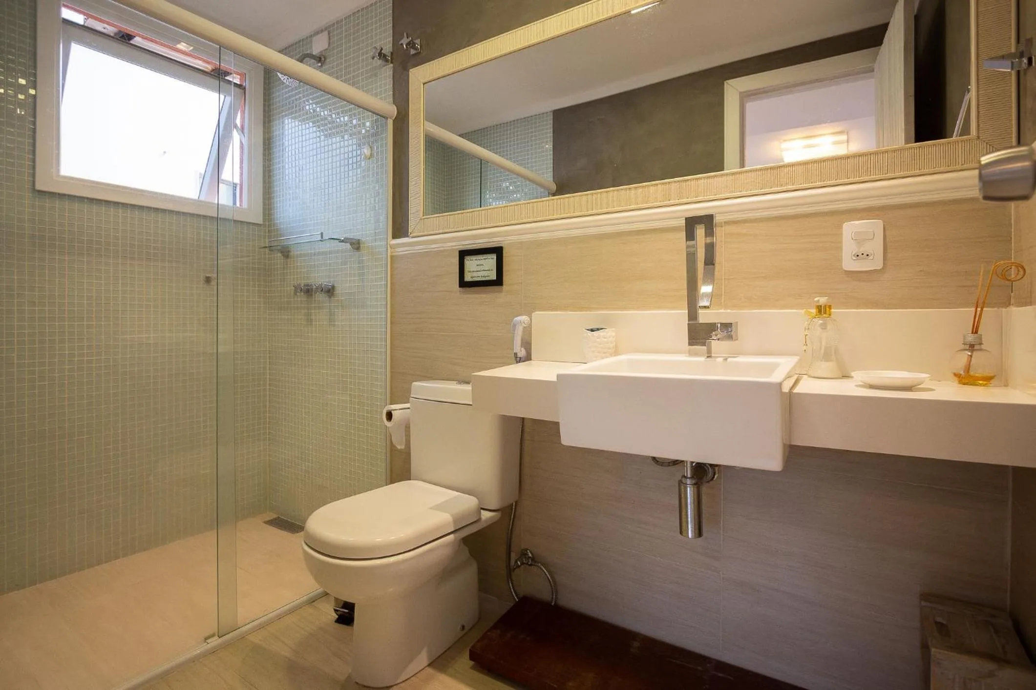 Shower in Búzios praia de Geribá, piscina e churrasqueira