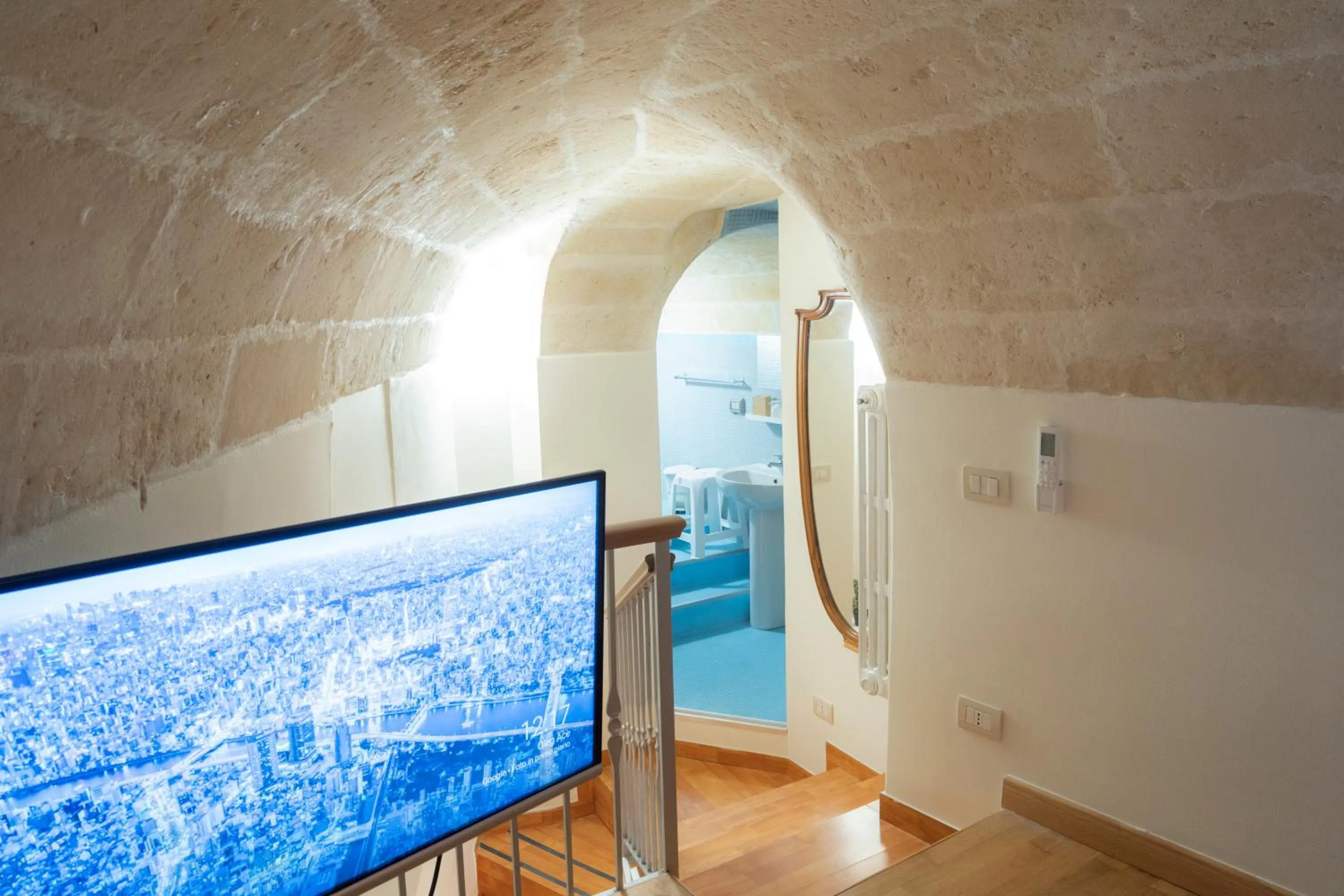 Photo of the whole room in Centometri