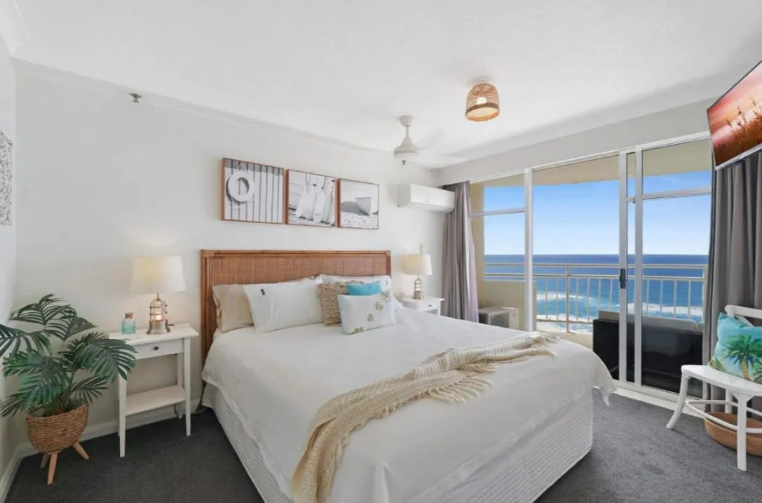 Bed in 2nd Avenue Apartments - Hosted by Burleigh Letting