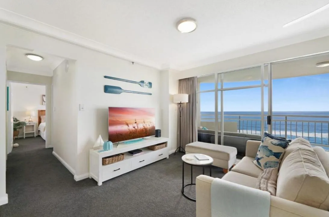 Bed in 2nd Avenue Apartments - Hosted by Burleigh Letting