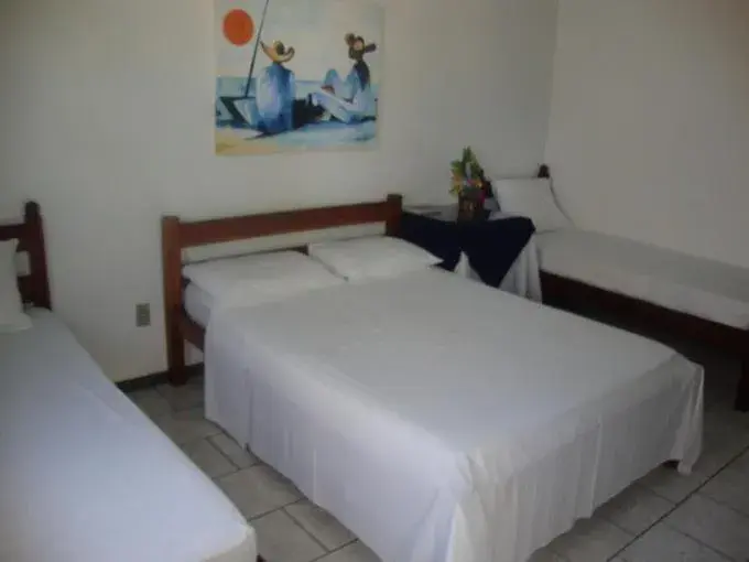 Triple Room with Air-Conditioning in Hotel Pousada Terras do Sem Fim Triple Room with Air-Conditioning in Hotel Pousada Terras do Sem Fim