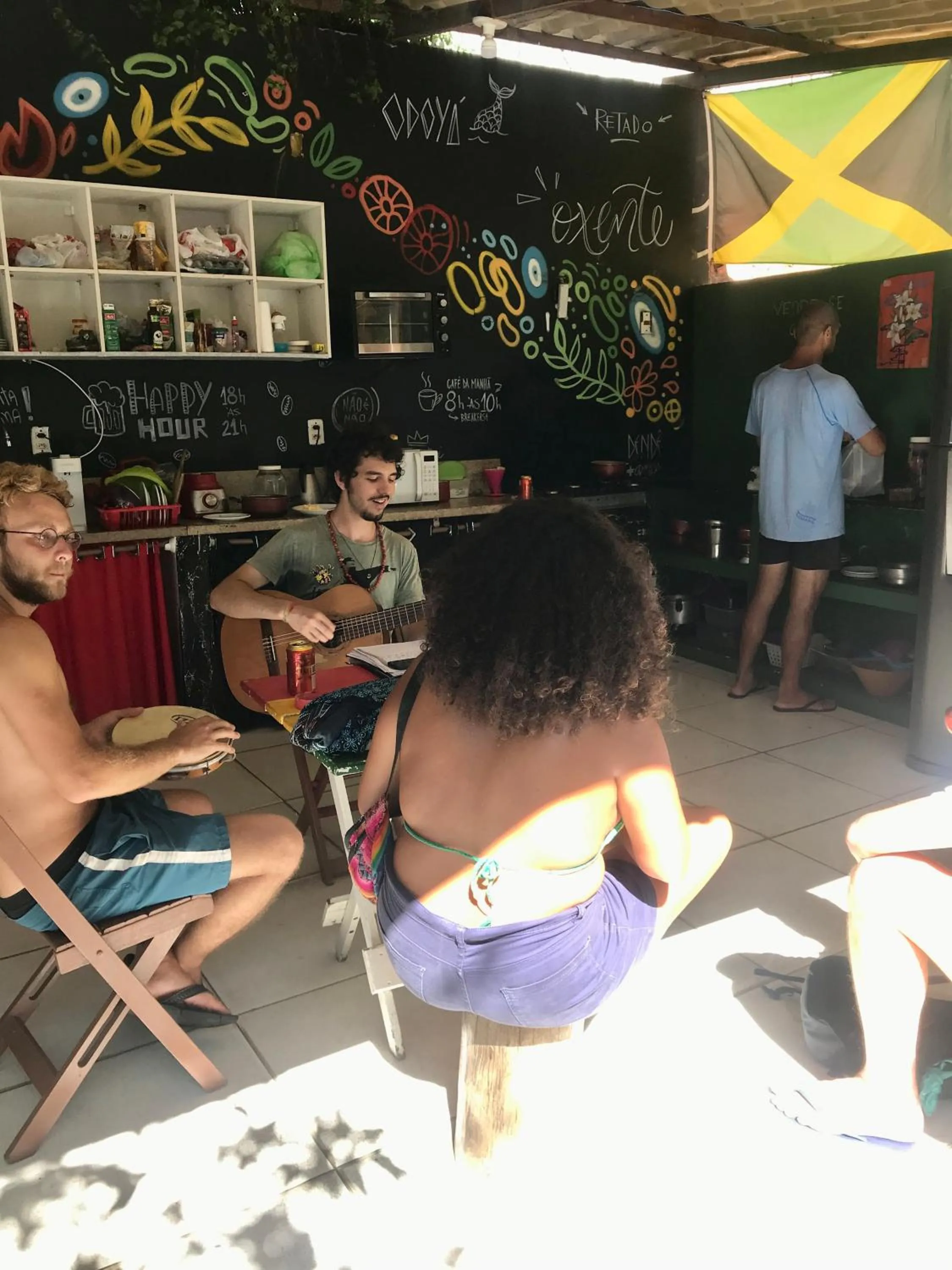 Communal kitchen in Hostel do Rasta