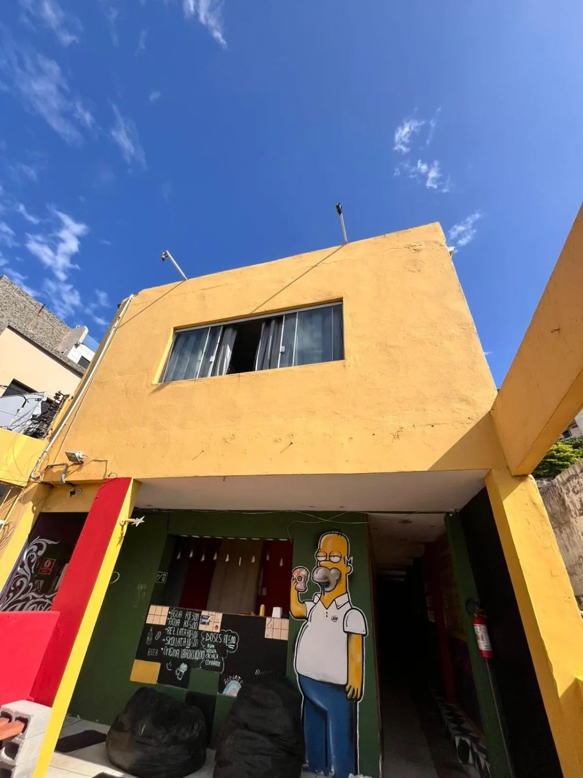 Facade/entrance in Hostel do Rasta