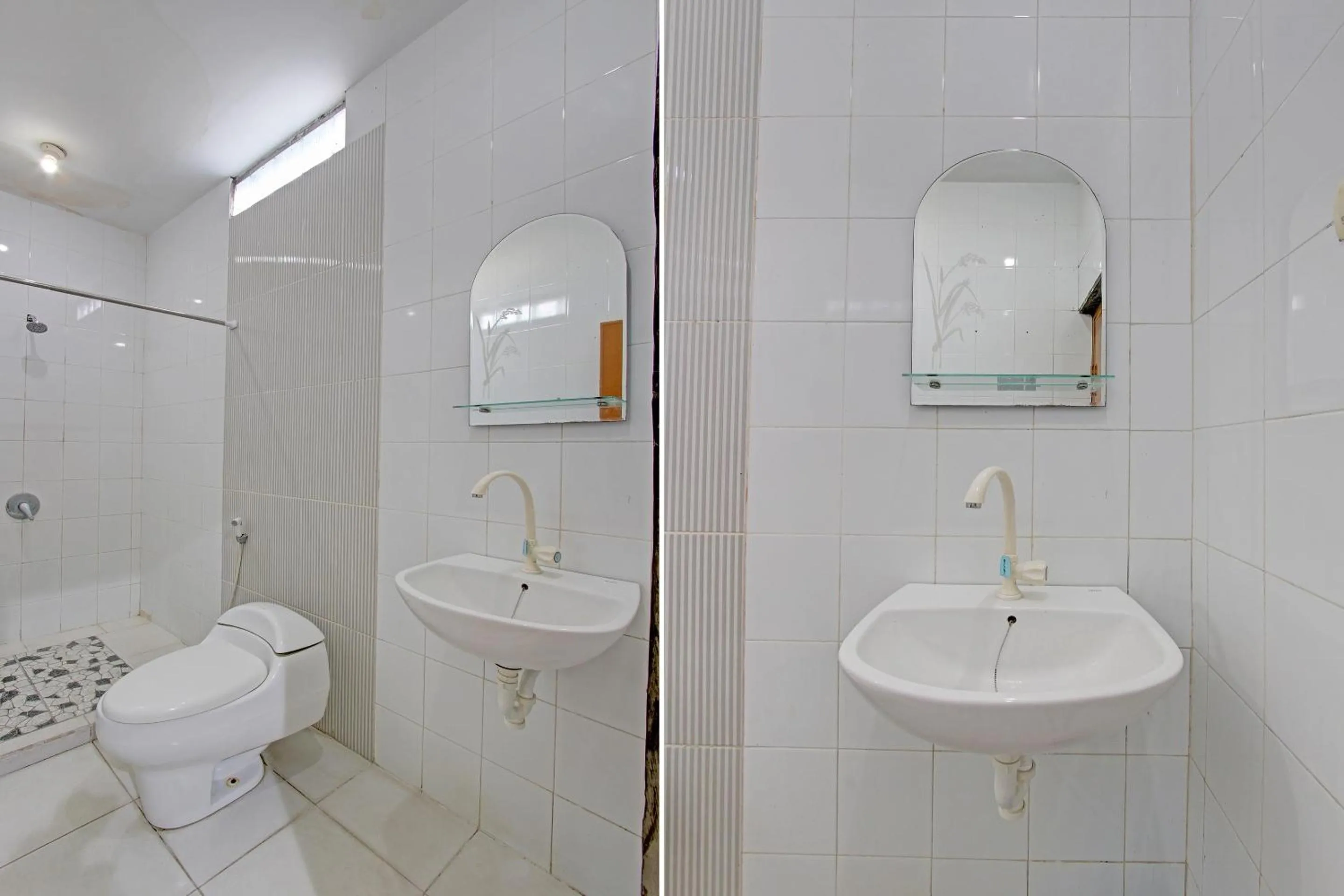 Bathroom in OYO 91920 Pondok'ku Inn