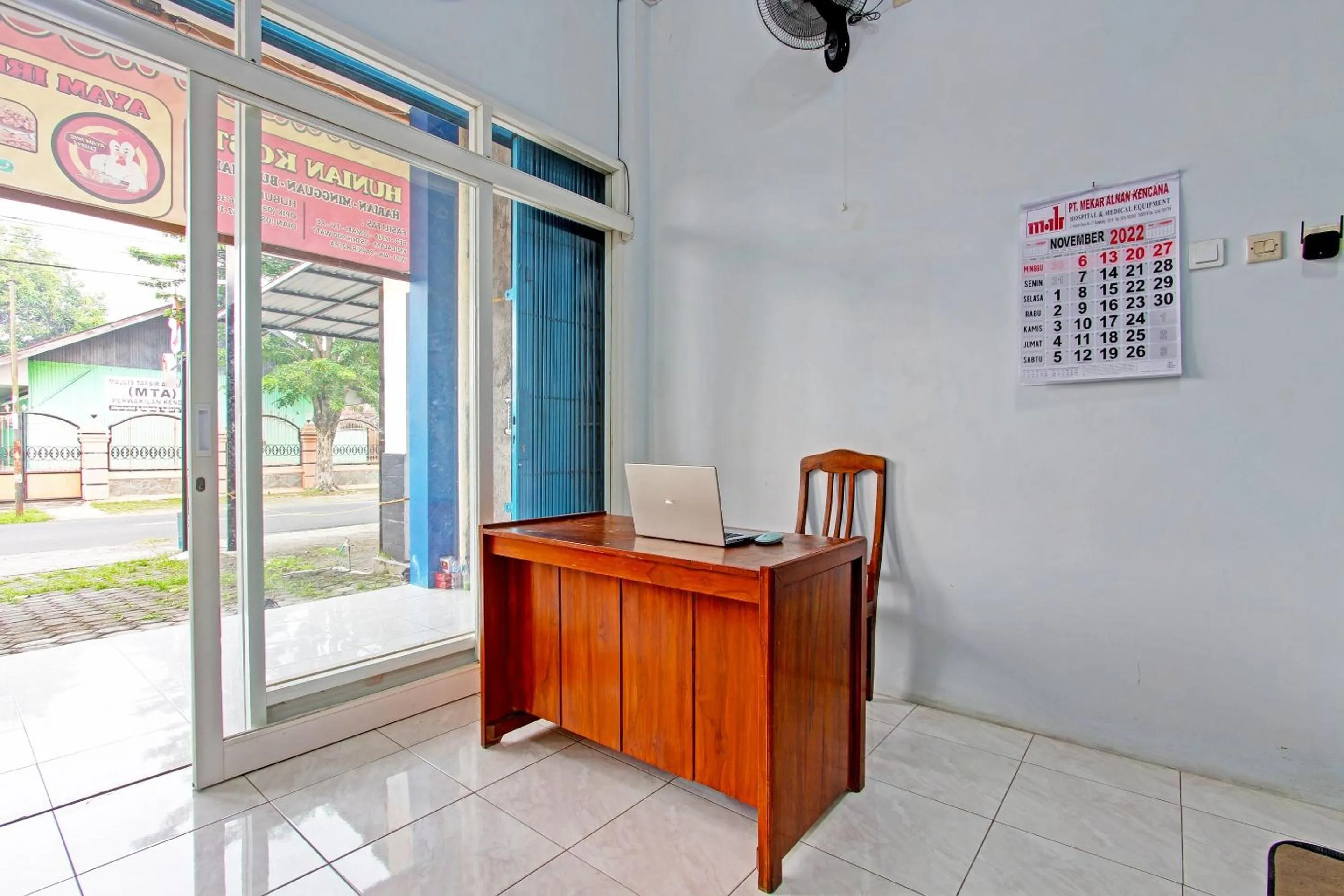 Lobby or reception in OYO 91960 Fariza House Syariah