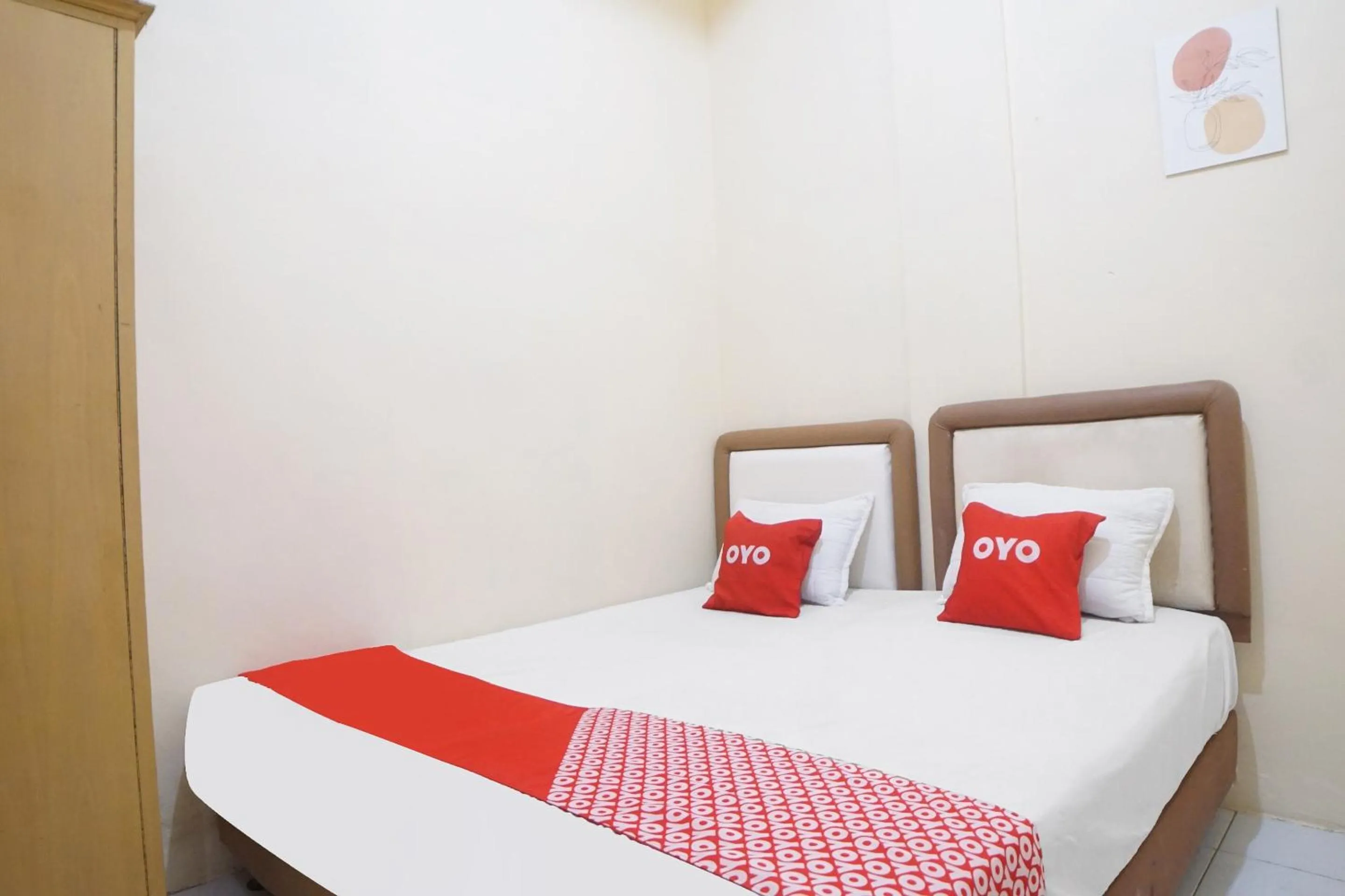 Bedroom, Bed in Hotel O Kost Ketapang Syariah