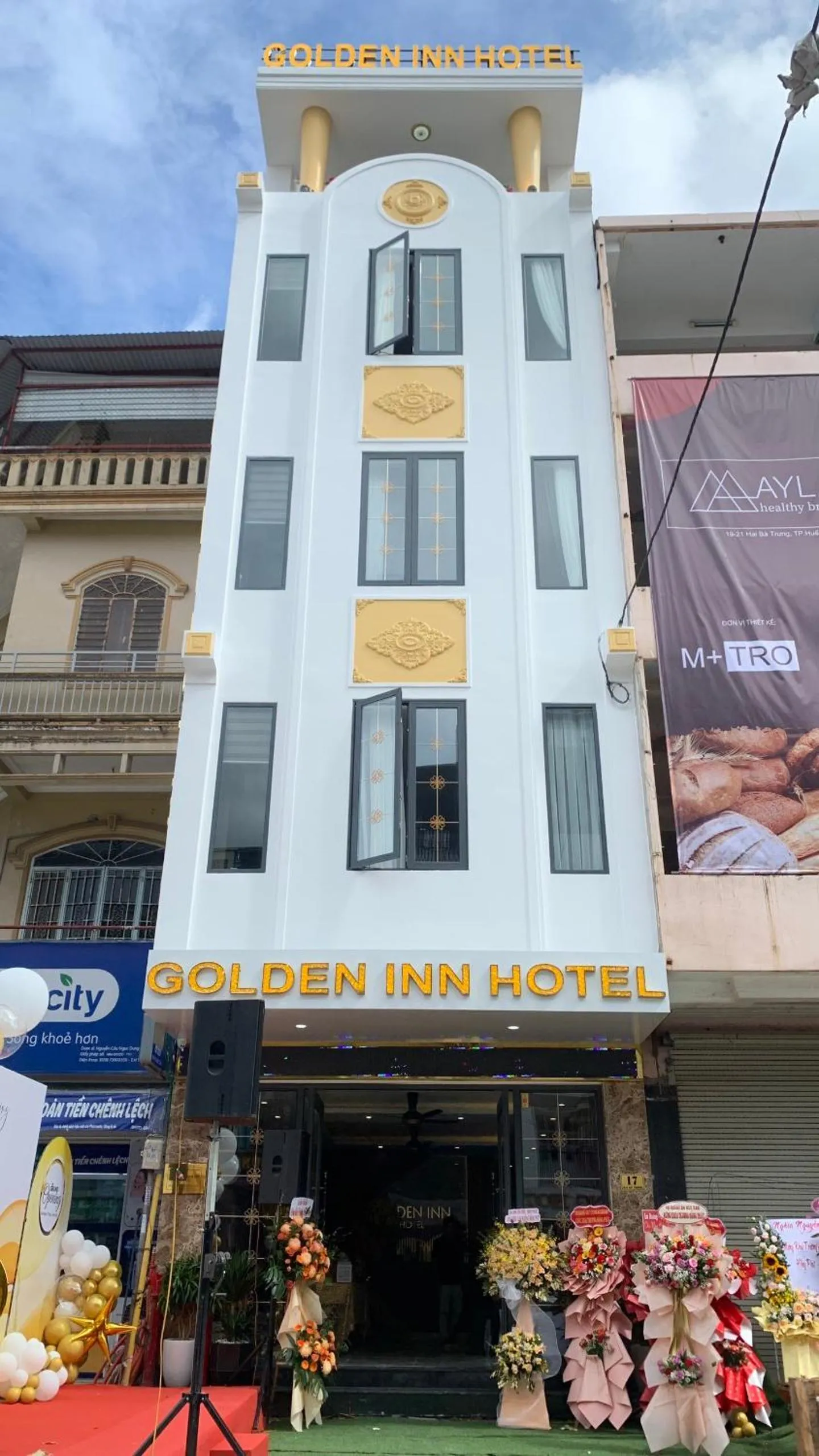Property building in Hue Golden Inn Hotel