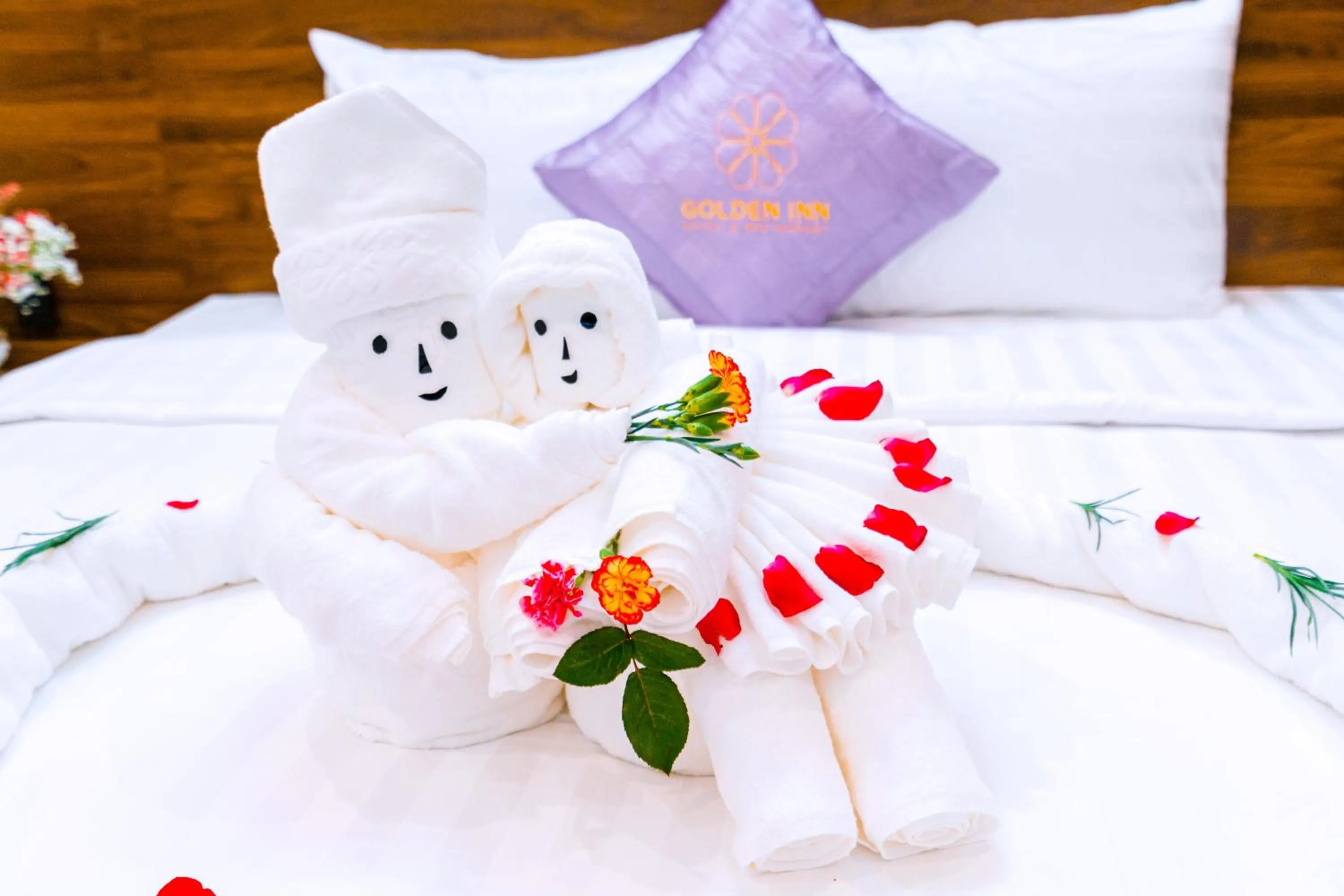 Bed in Hue Golden Inn Hotel