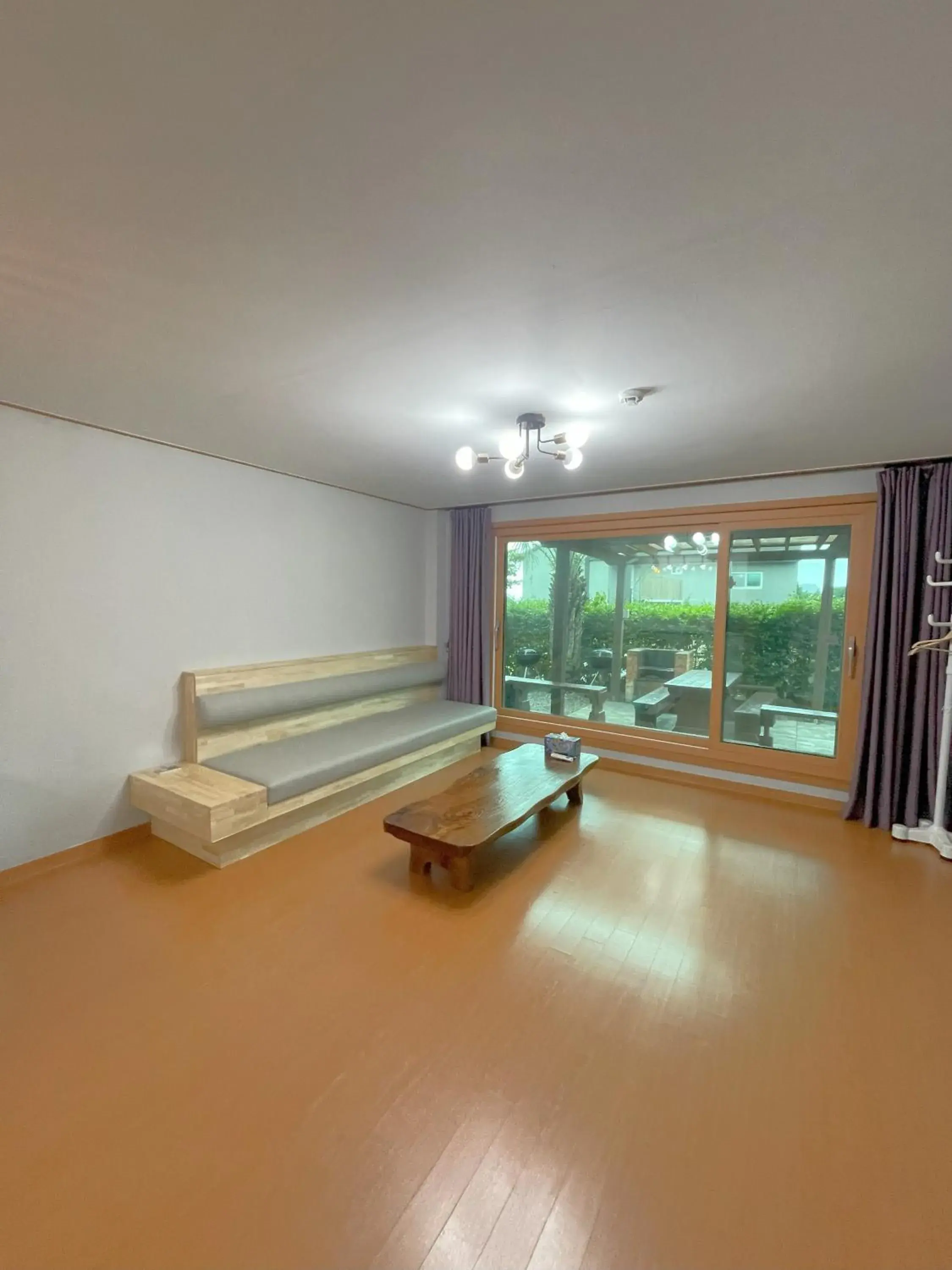 Two-Bedroom House in THE SOME PENSION Two-Bedroom House in THE SOME PENSION