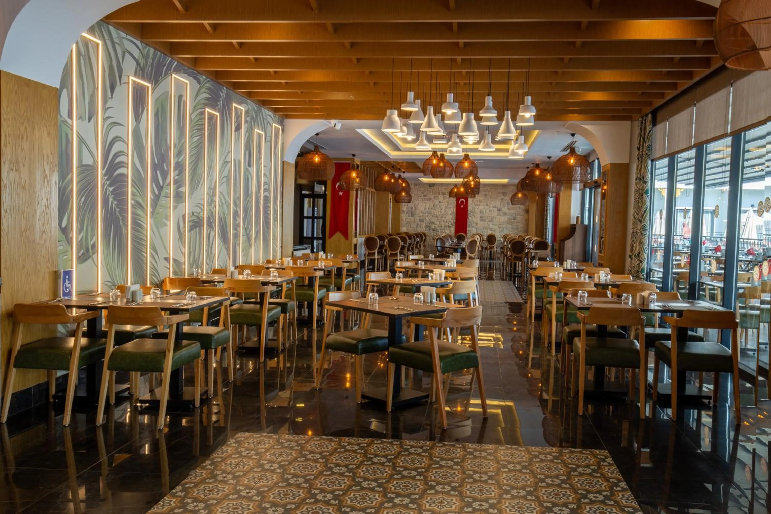 Restaurant/places to eat in Hane Sun Elite Hotel