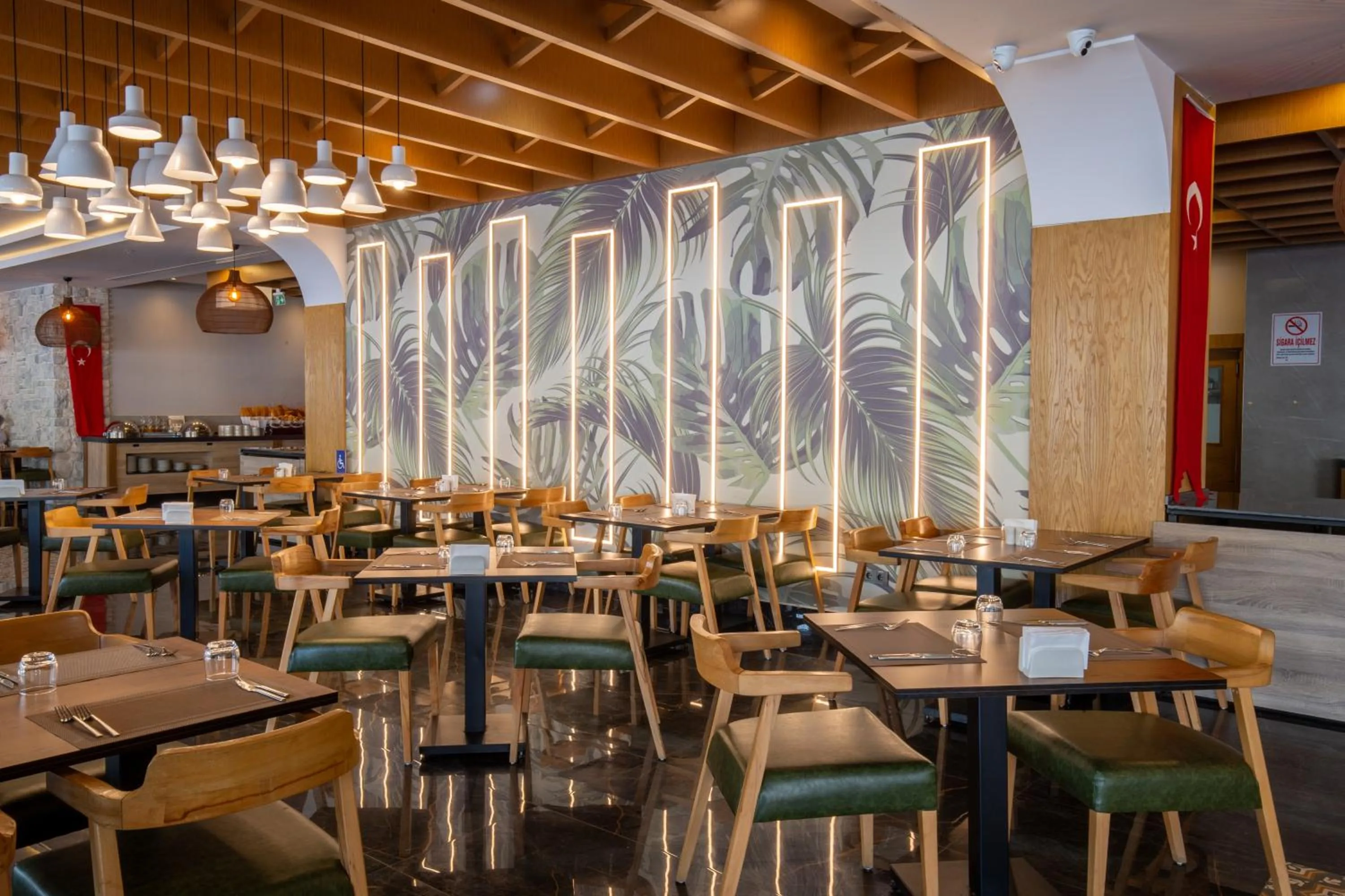 Restaurant/places to eat in Hane Sun Elite Hotel