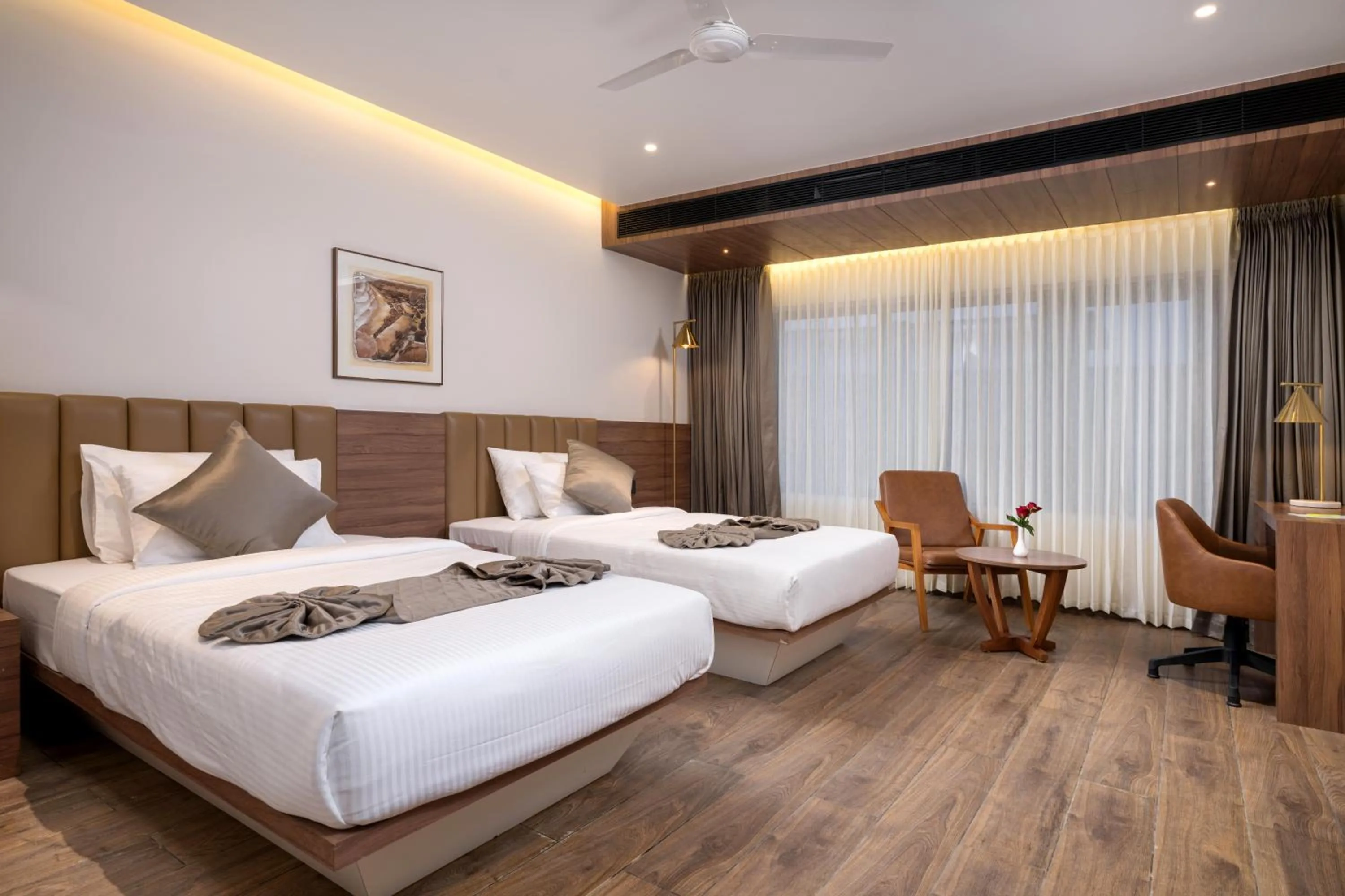 Bedroom, Bed in Crystal Suites