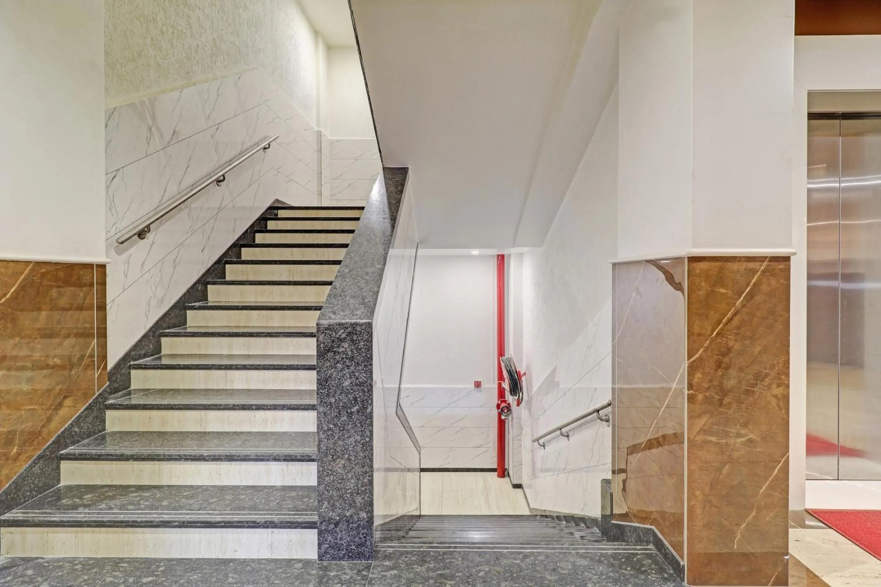 Lobby or reception in Townhouse Vandana Residency