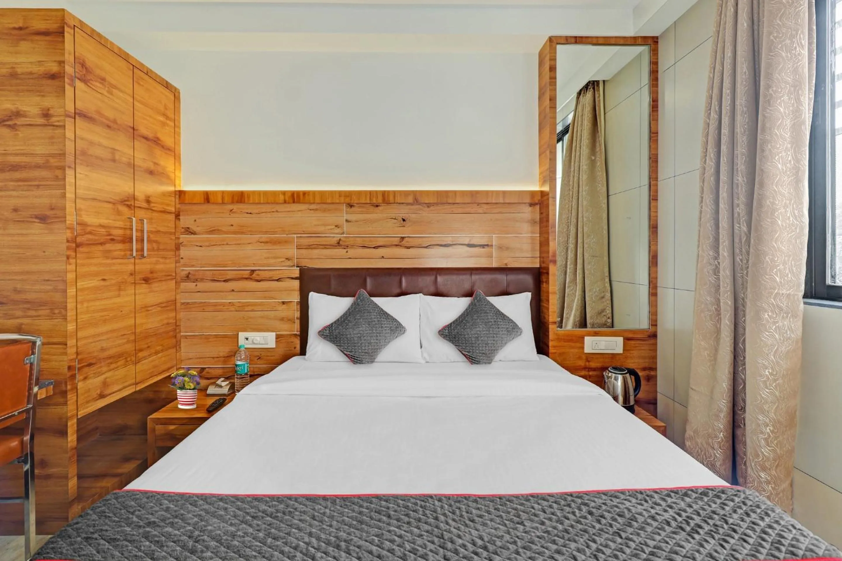 Bedroom, Bed in Townhouse Vandana Residency