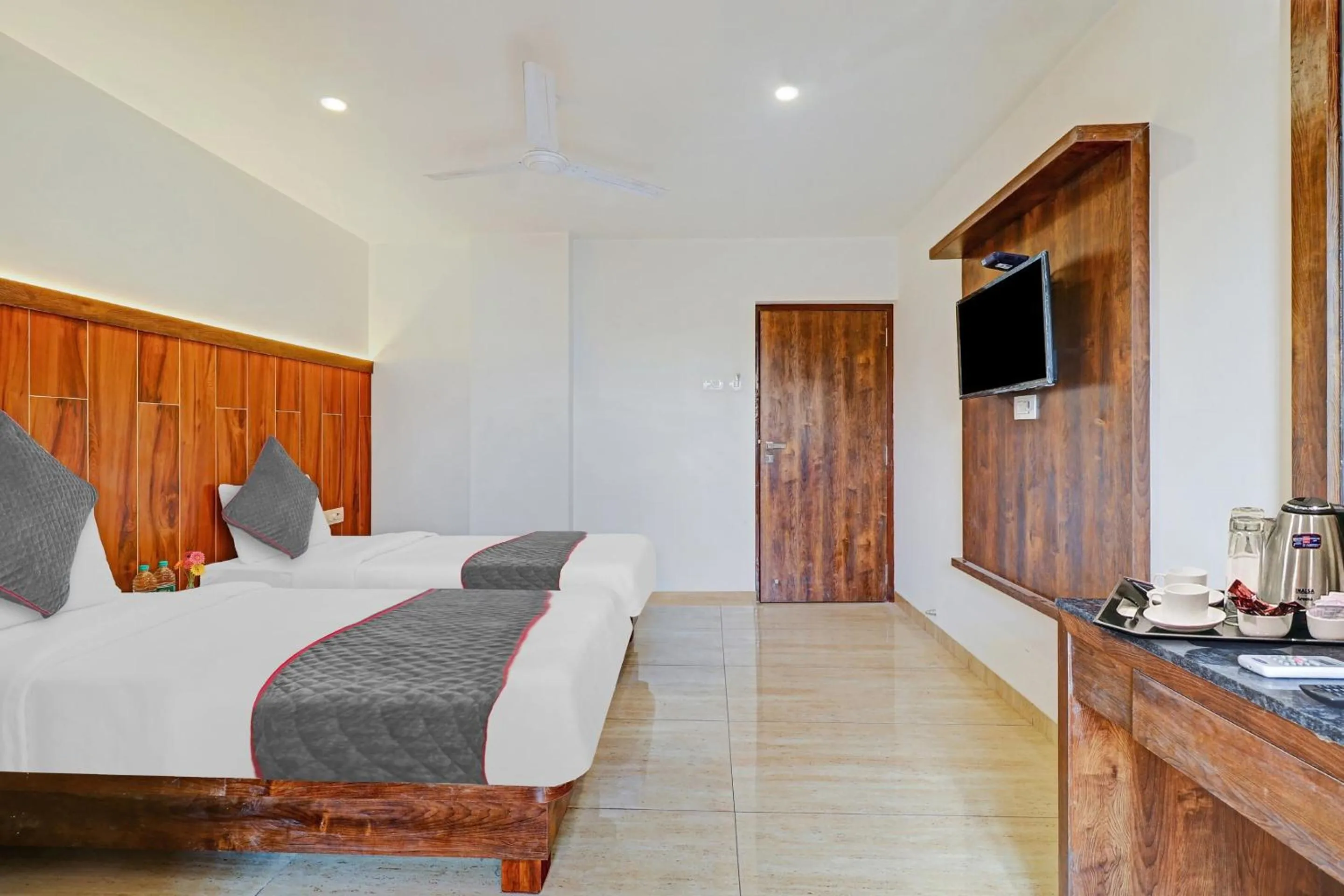 Bedroom, Bed in Townhouse Vandana Residency