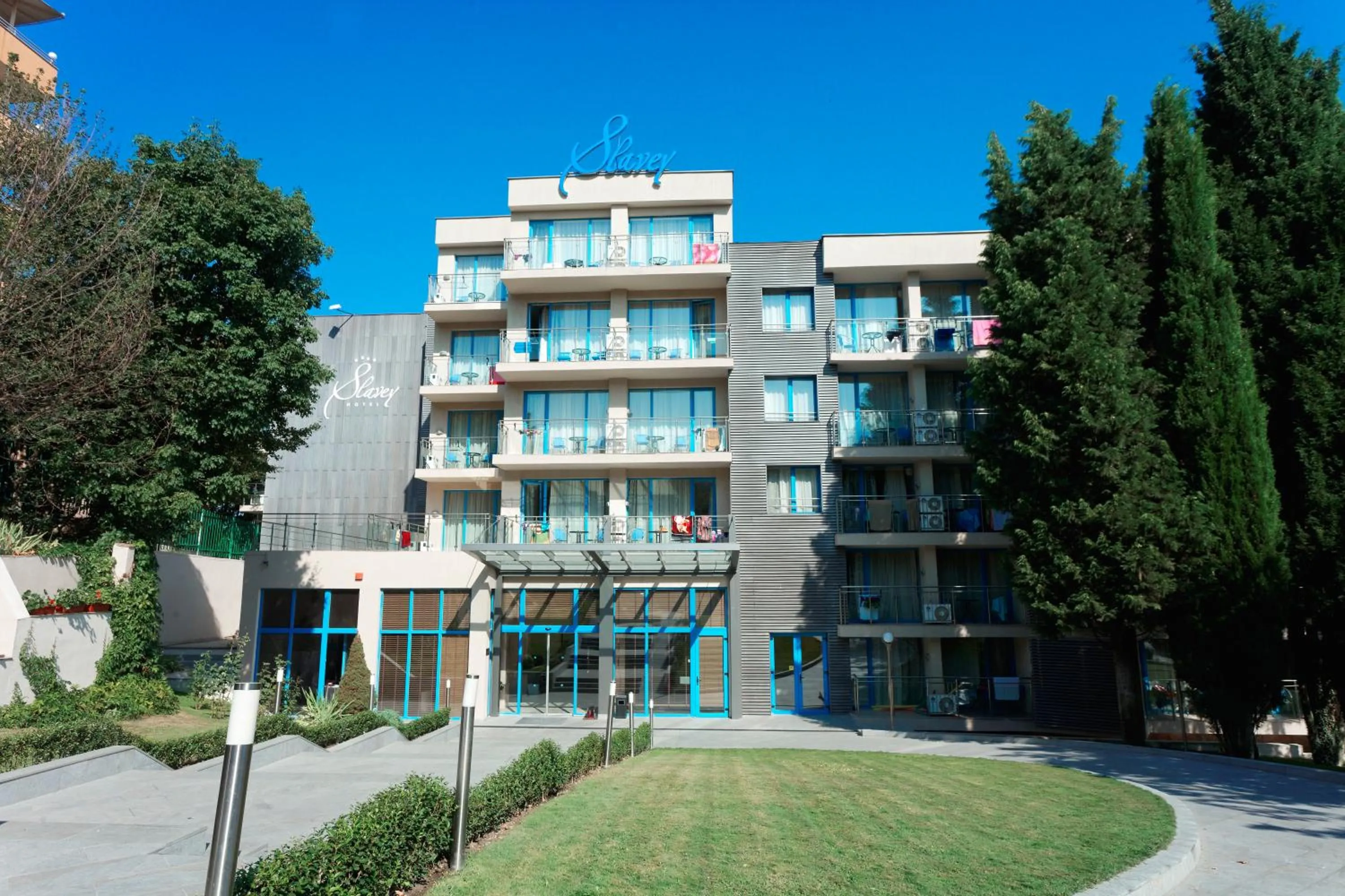 Facade/entrance in Hotel Slavey - All Inclusive
