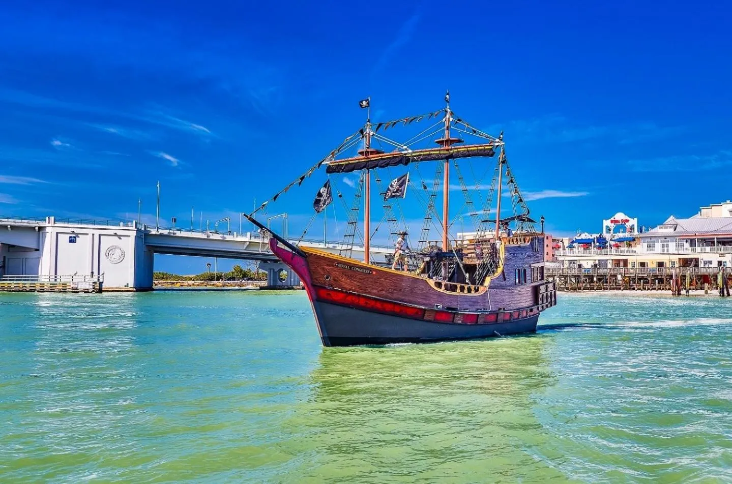 Searenity, Waterside studio in the heart of Treasure Island, walk to beach