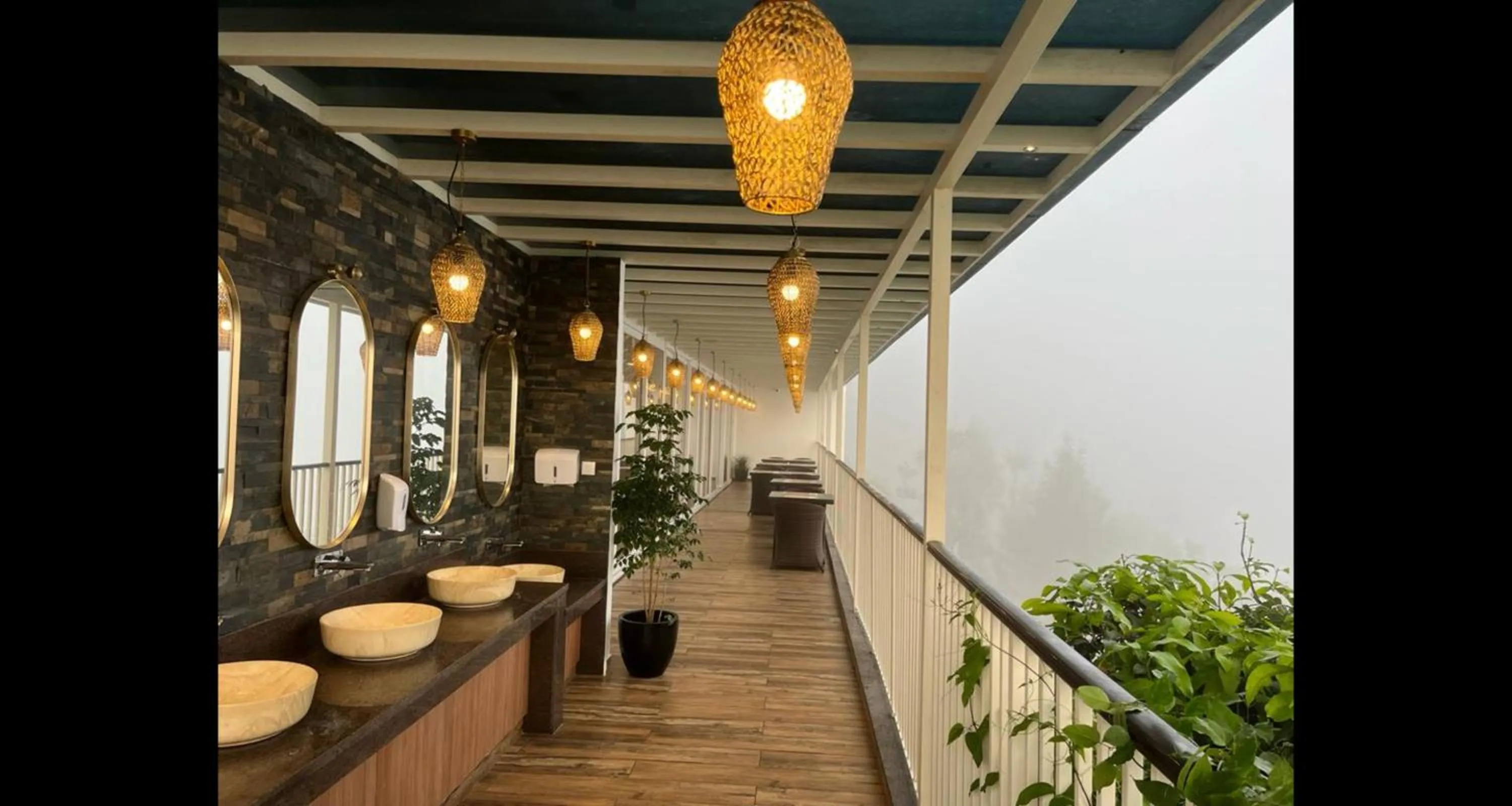 Restaurant/places to eat in British County Resorts