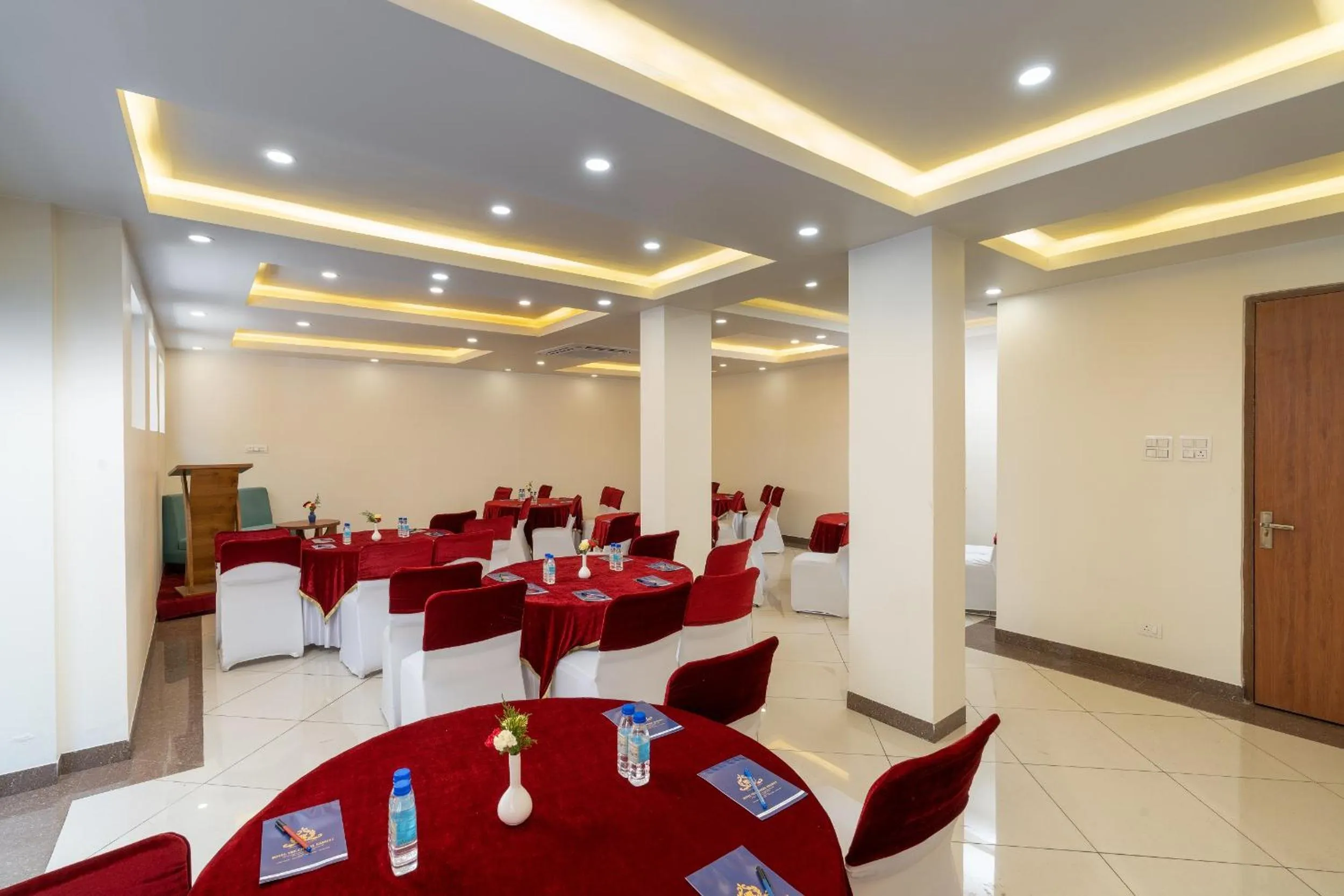 Banquet/Function facilities in Hotel The Chabal