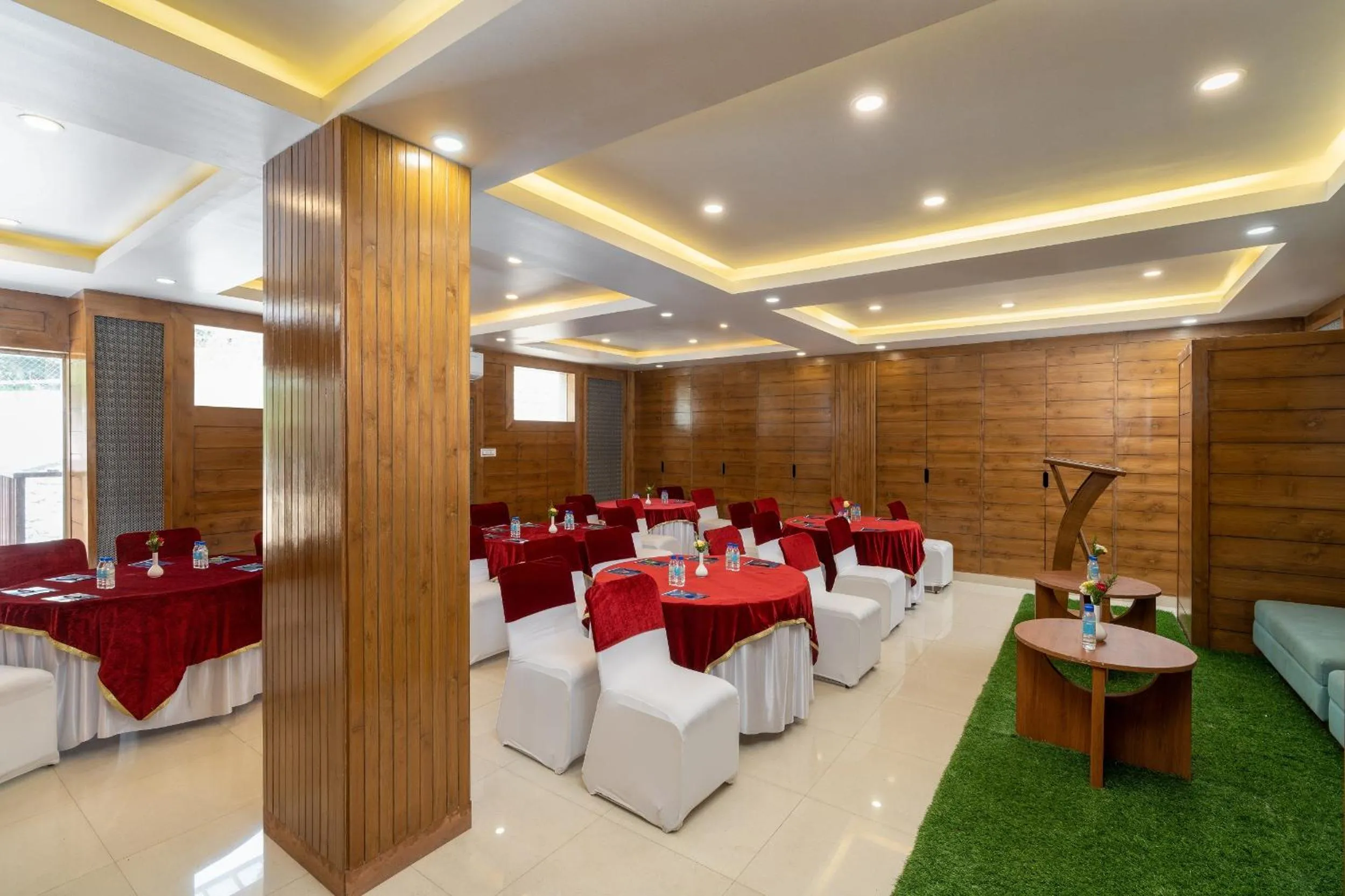 Banquet/Function facilities in Hotel The Chabal