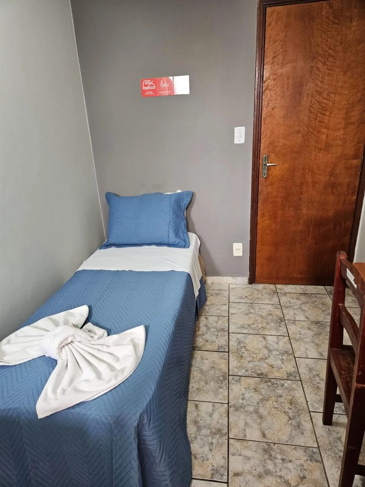 Bed in Alliance Hotel