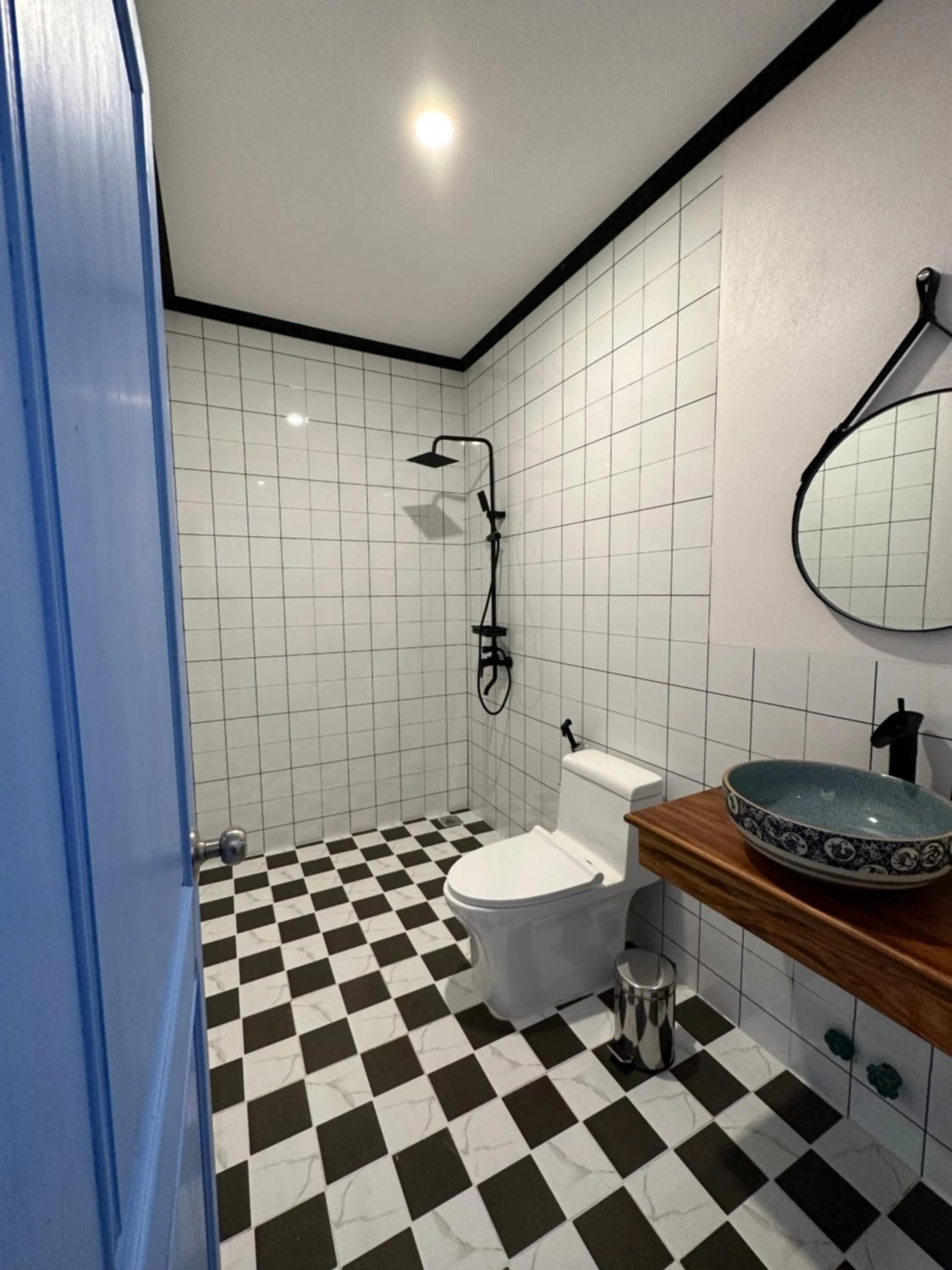 Bathroom in Sadakham Hotel