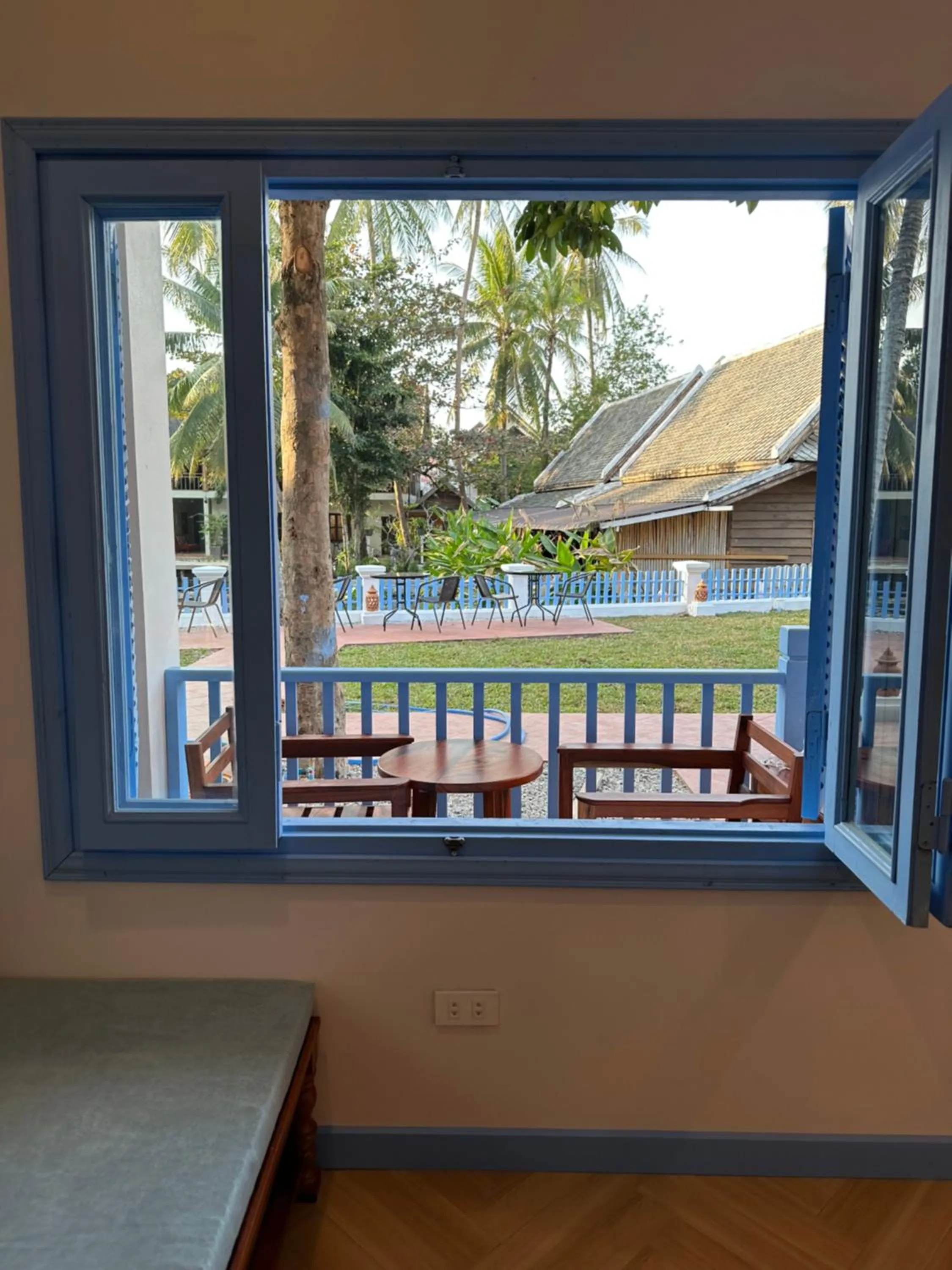 Day in Sadakham Hotel