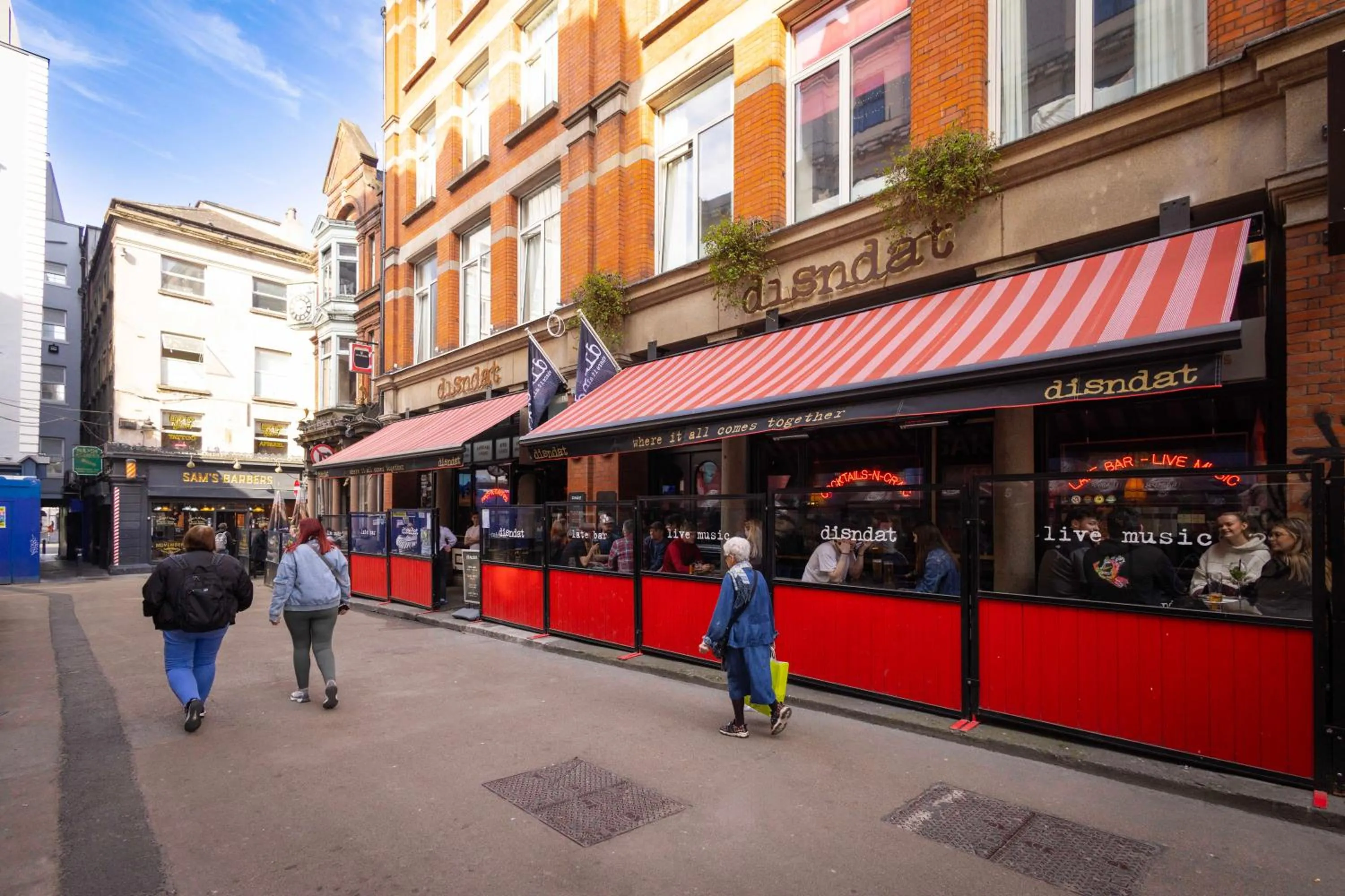 REZz Temple Bar, Dublin