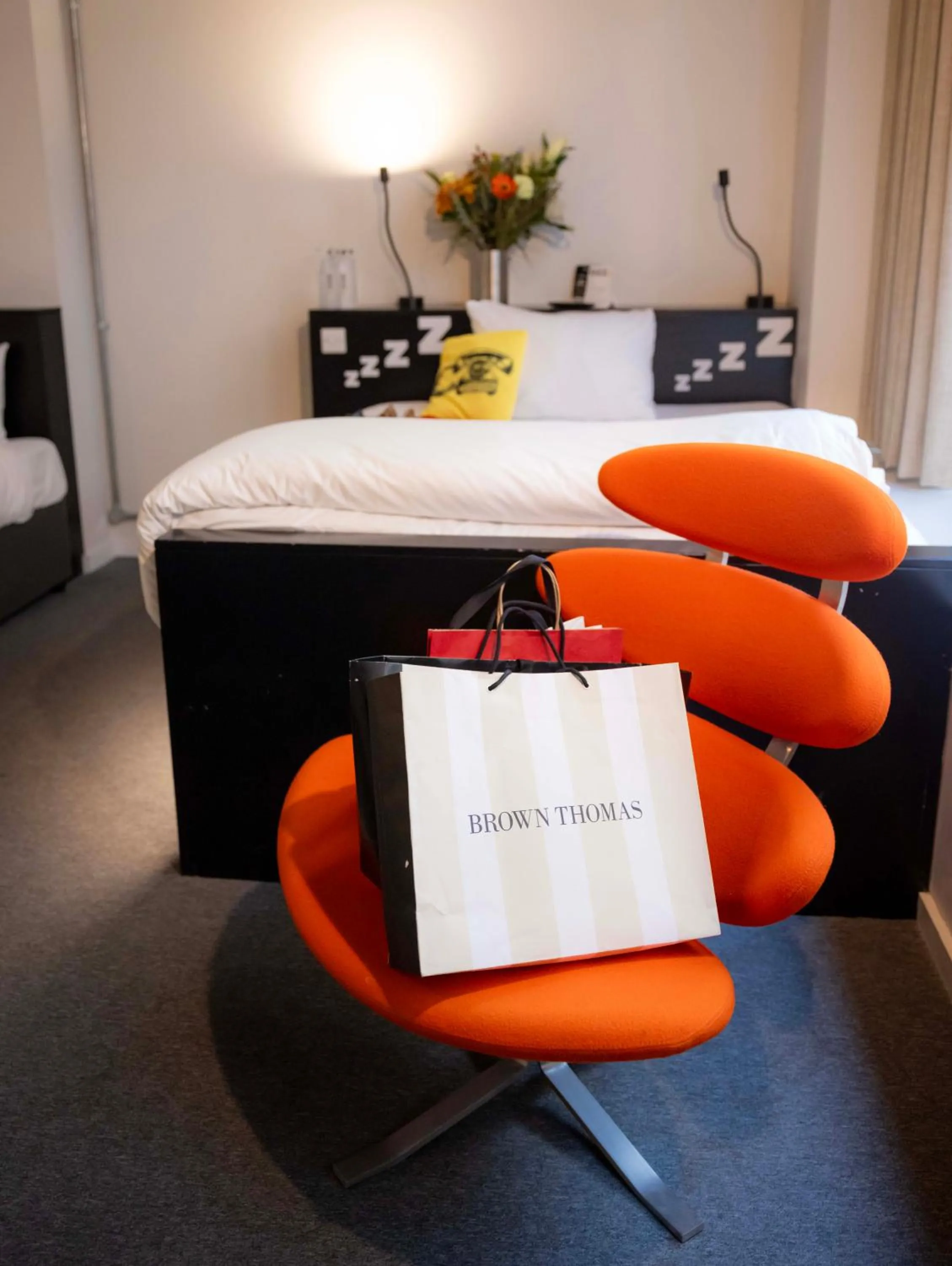 REZz Temple Bar, Dublin