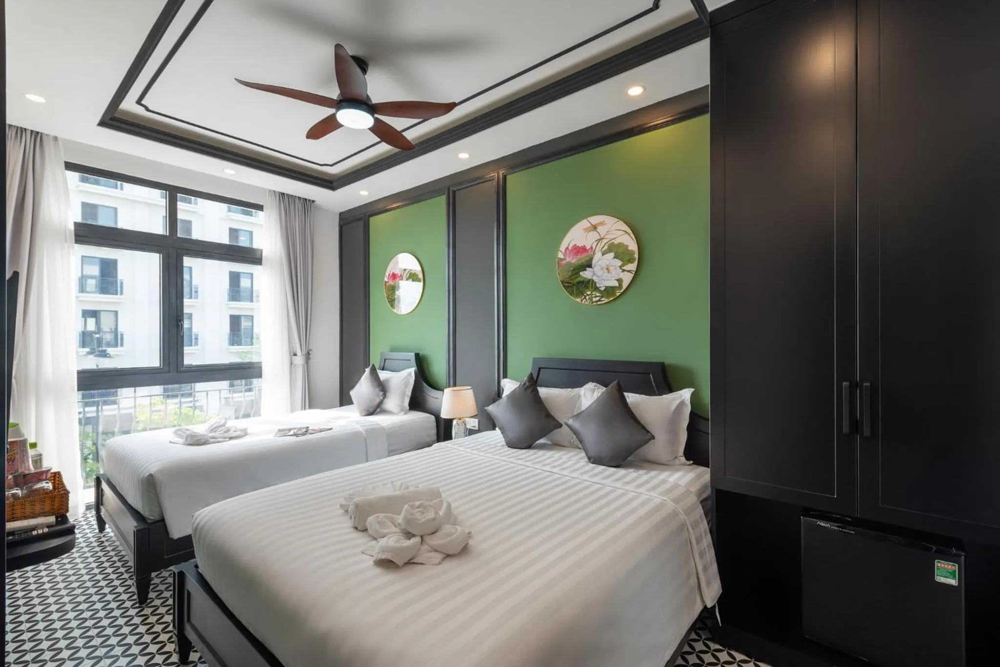 Bed in Le Palmier Phu Quoc Hotel - Free Shuttle To Grand World