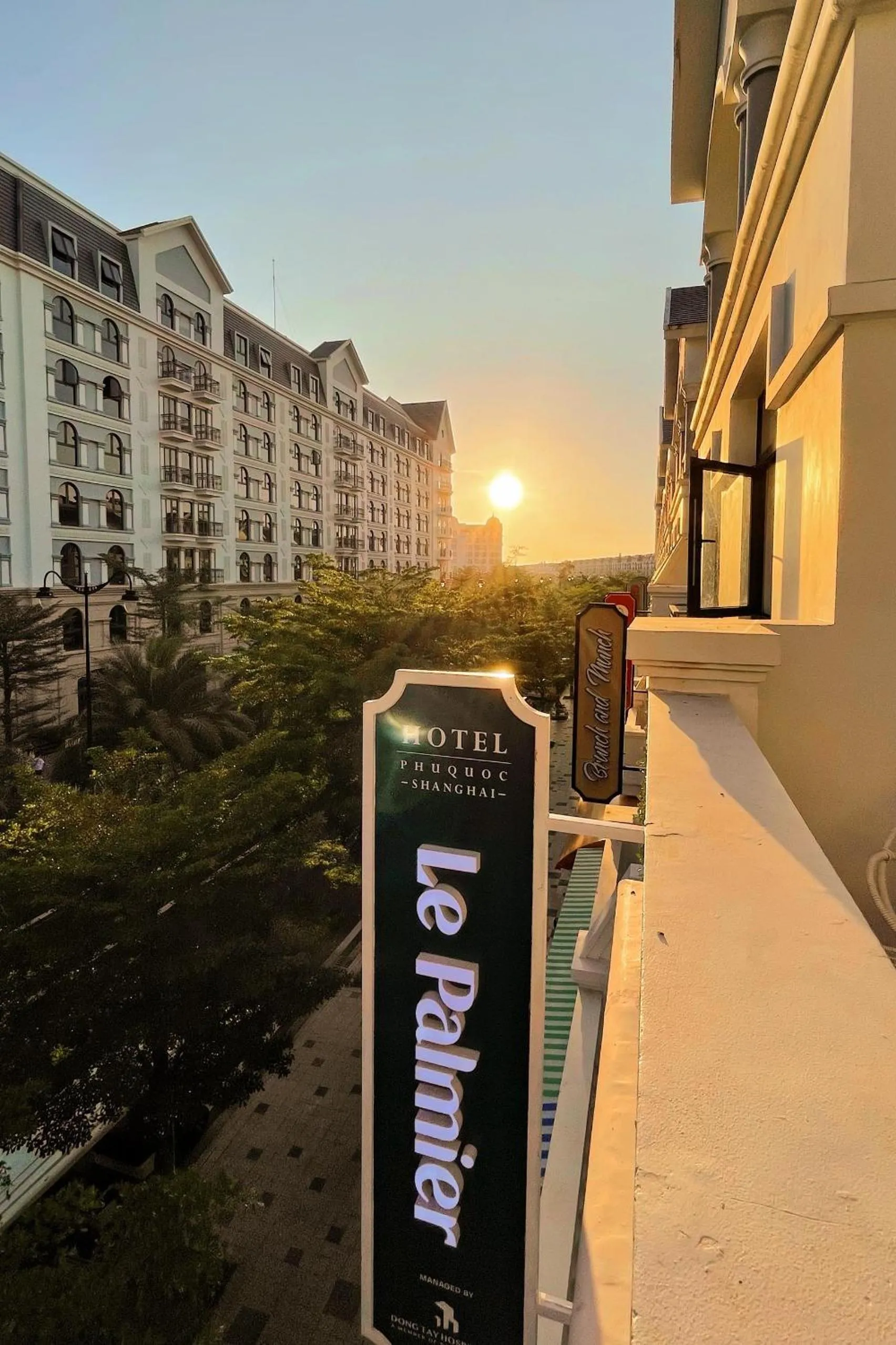 Balcony/Terrace in Le Palmier Phu Quoc Hotel - Free Shuttle To Grand World