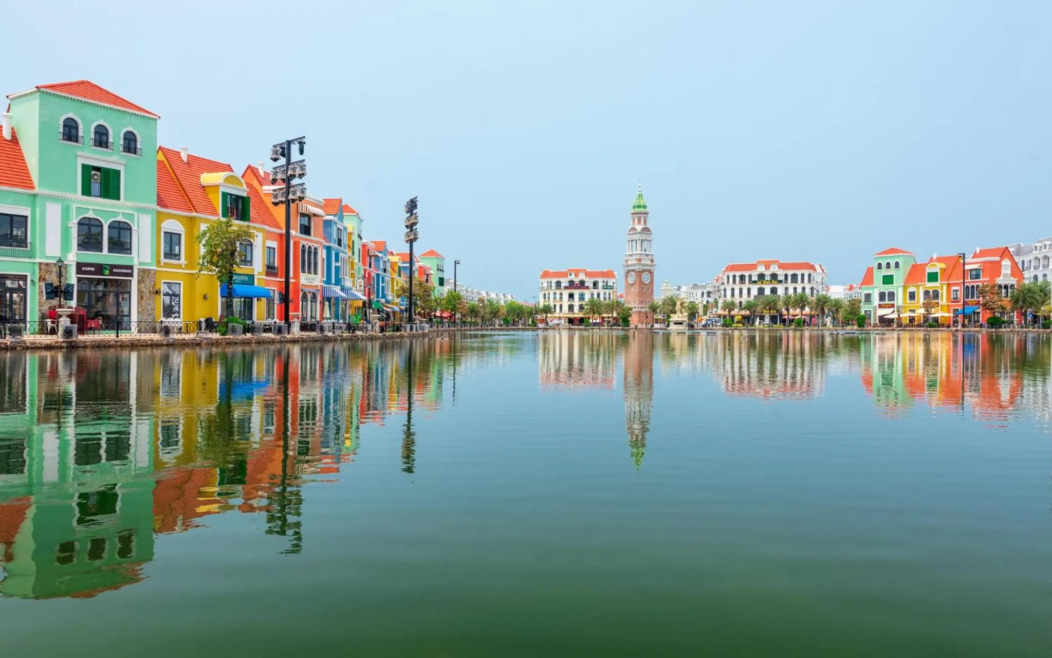 Nearby landmark in Le Palmier Phu Quoc Hotel - Free Shuttle To Grand World