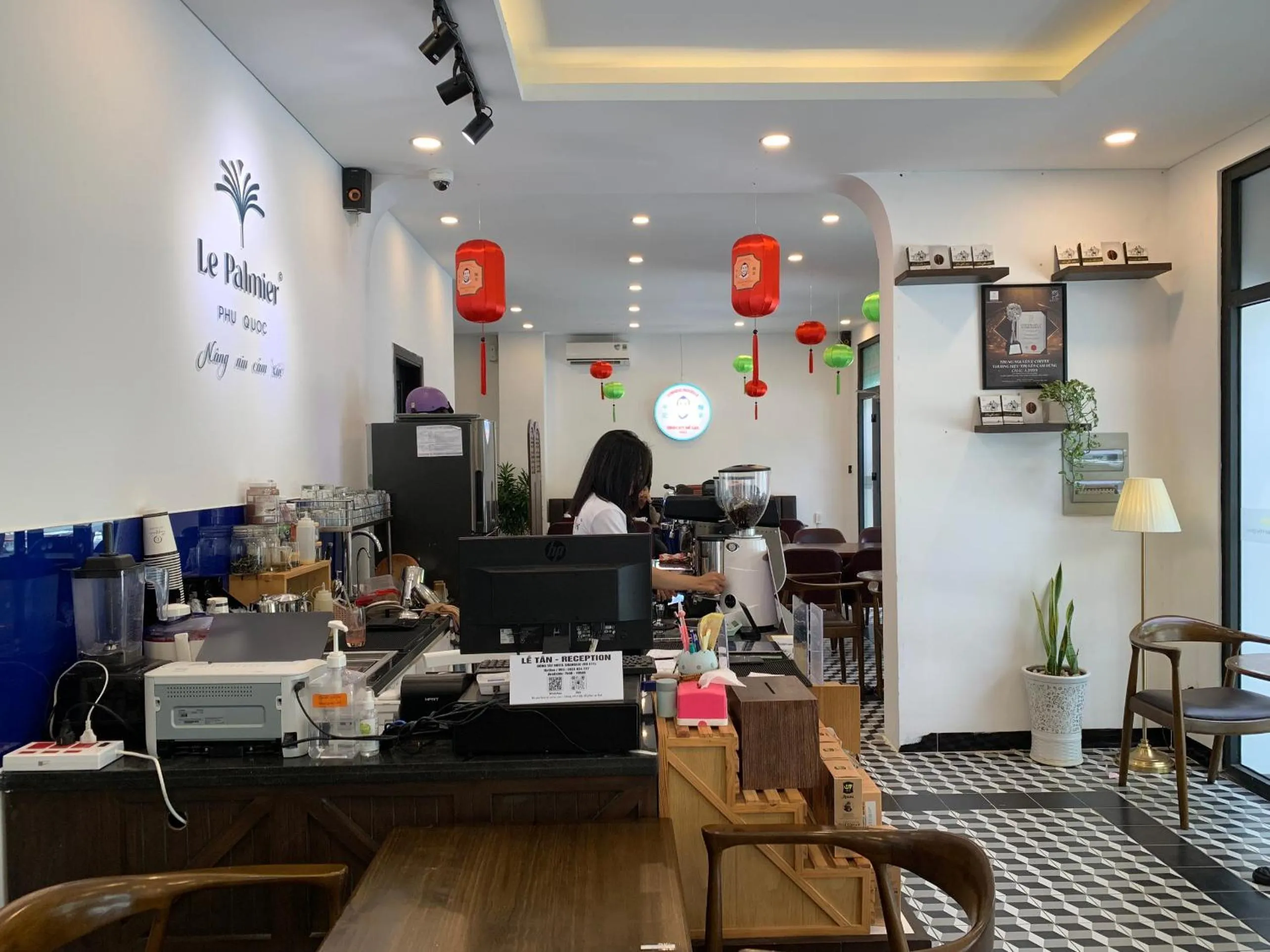 Lobby or reception in Le Palmier Phu Quoc Hotel - Free Shuttle To Grand World