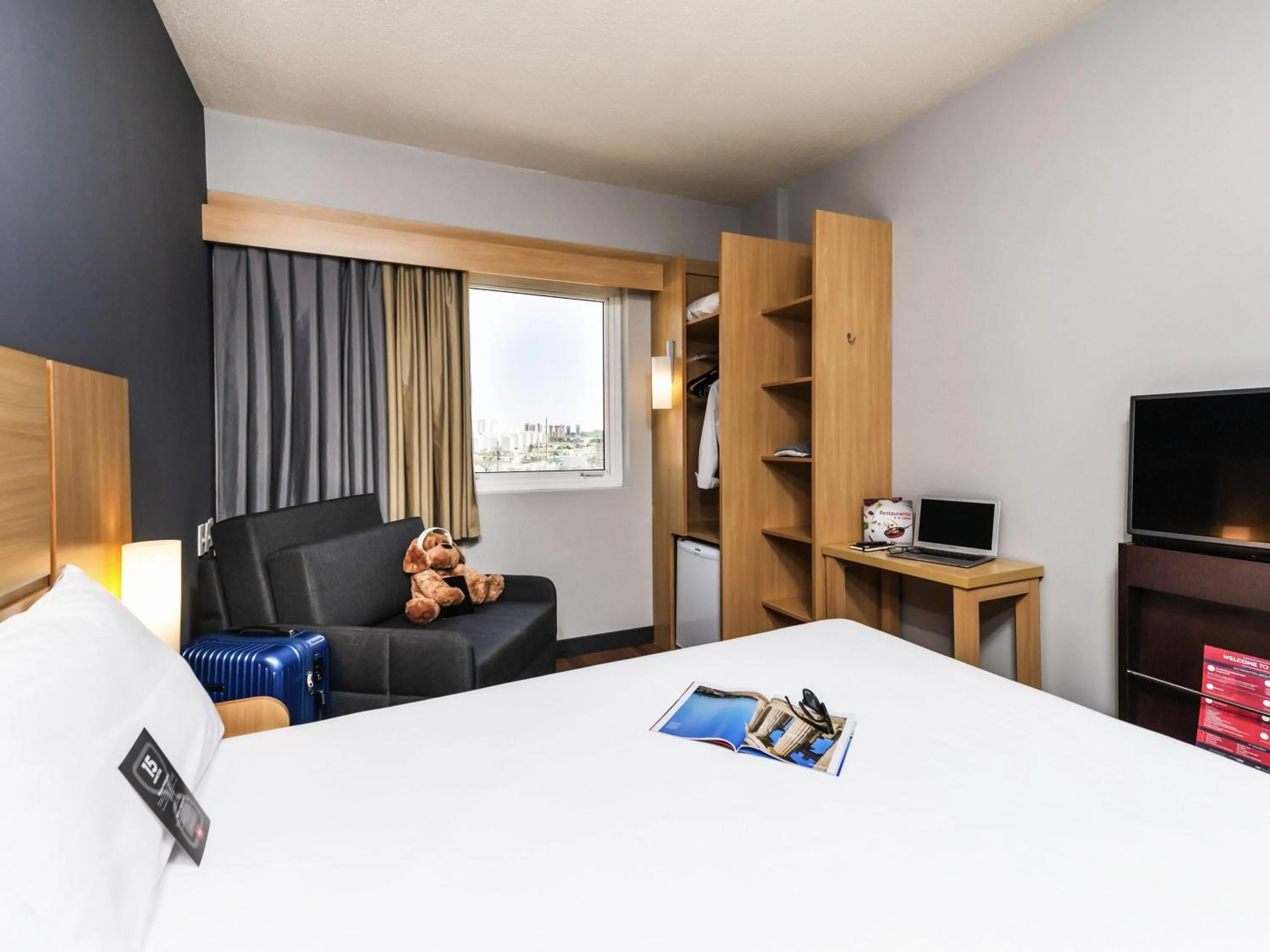 Bedroom, Bed in ibis Sorocaba