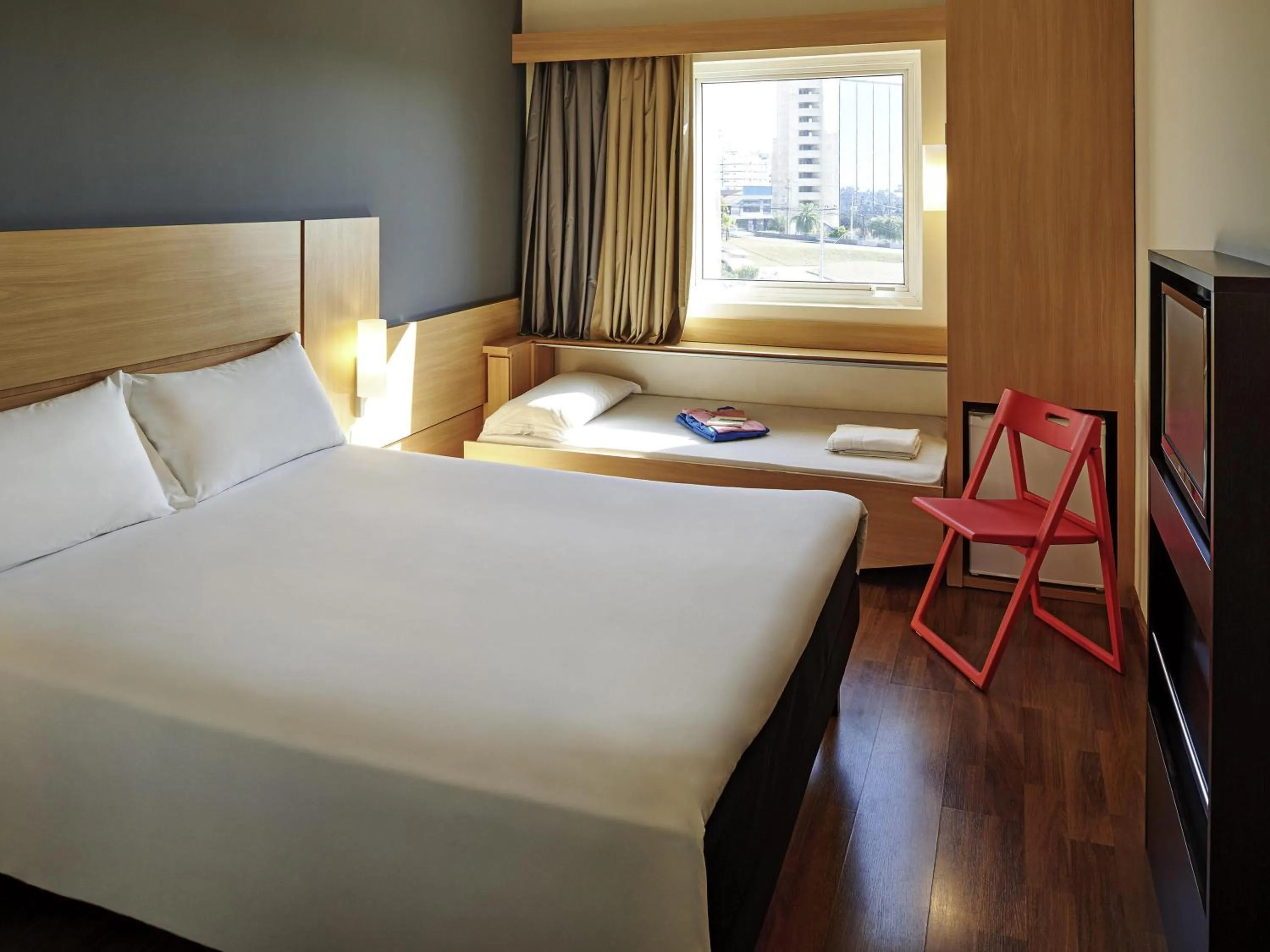 Bedroom, Bed in ibis Sorocaba