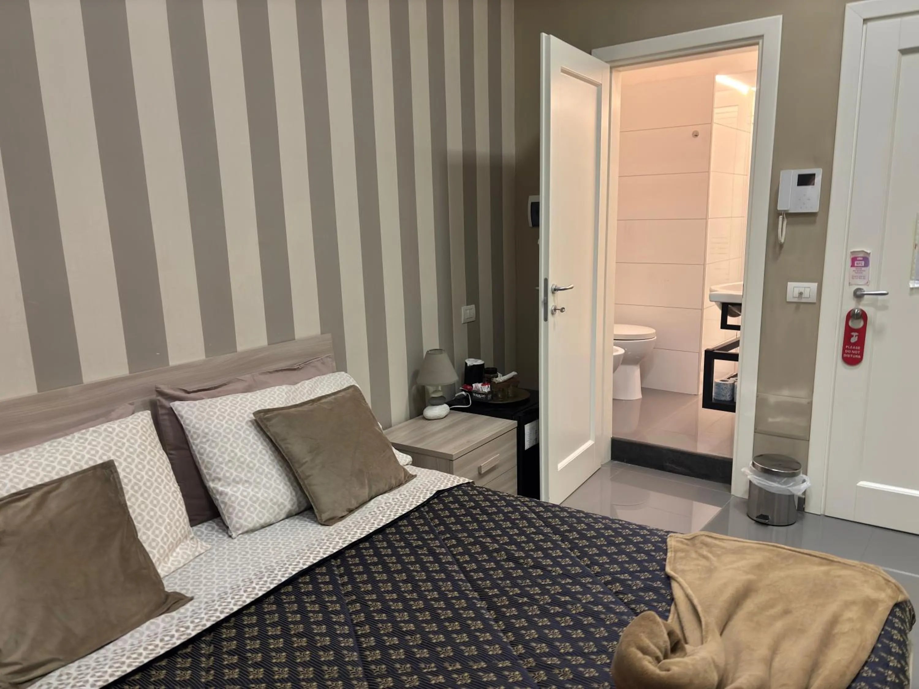 Bathroom, Bed in B & B VICO GRANDE