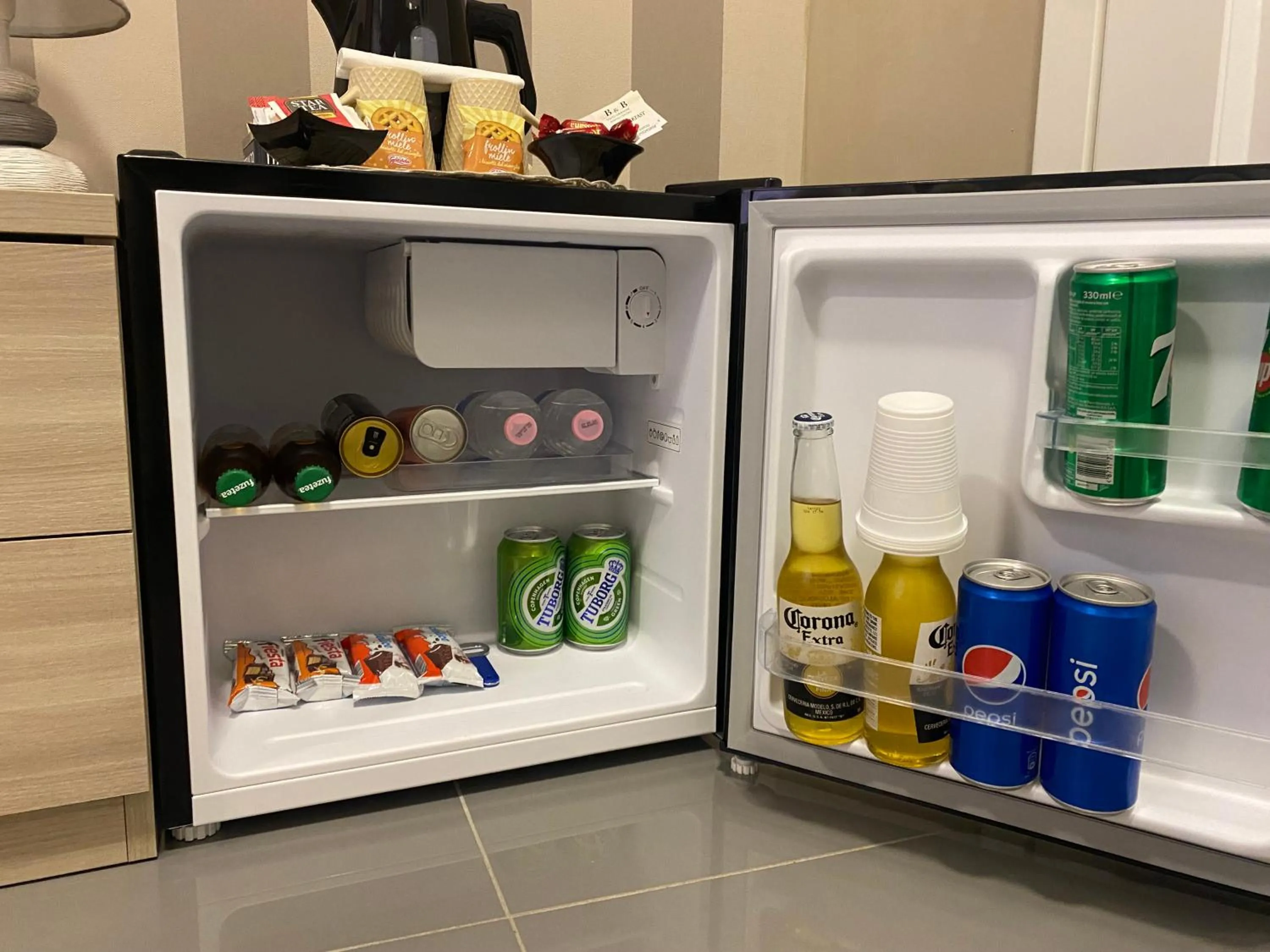 Restaurant/places to eat in B & B VICO GRANDE