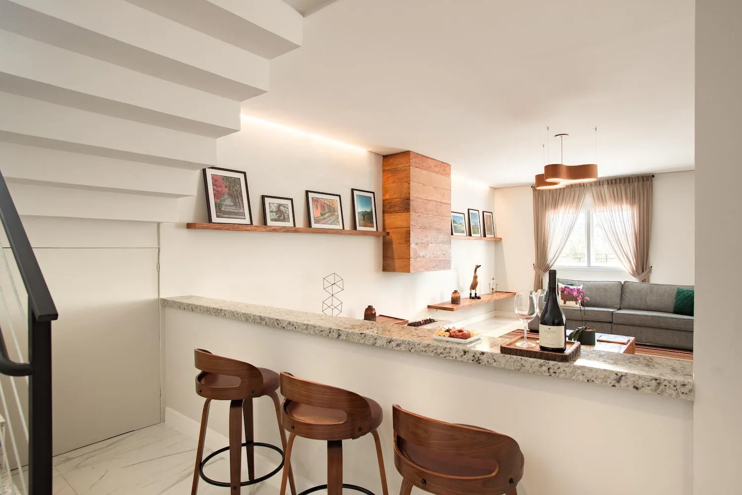 Lobby or reception in Altitude Lodge Hotel