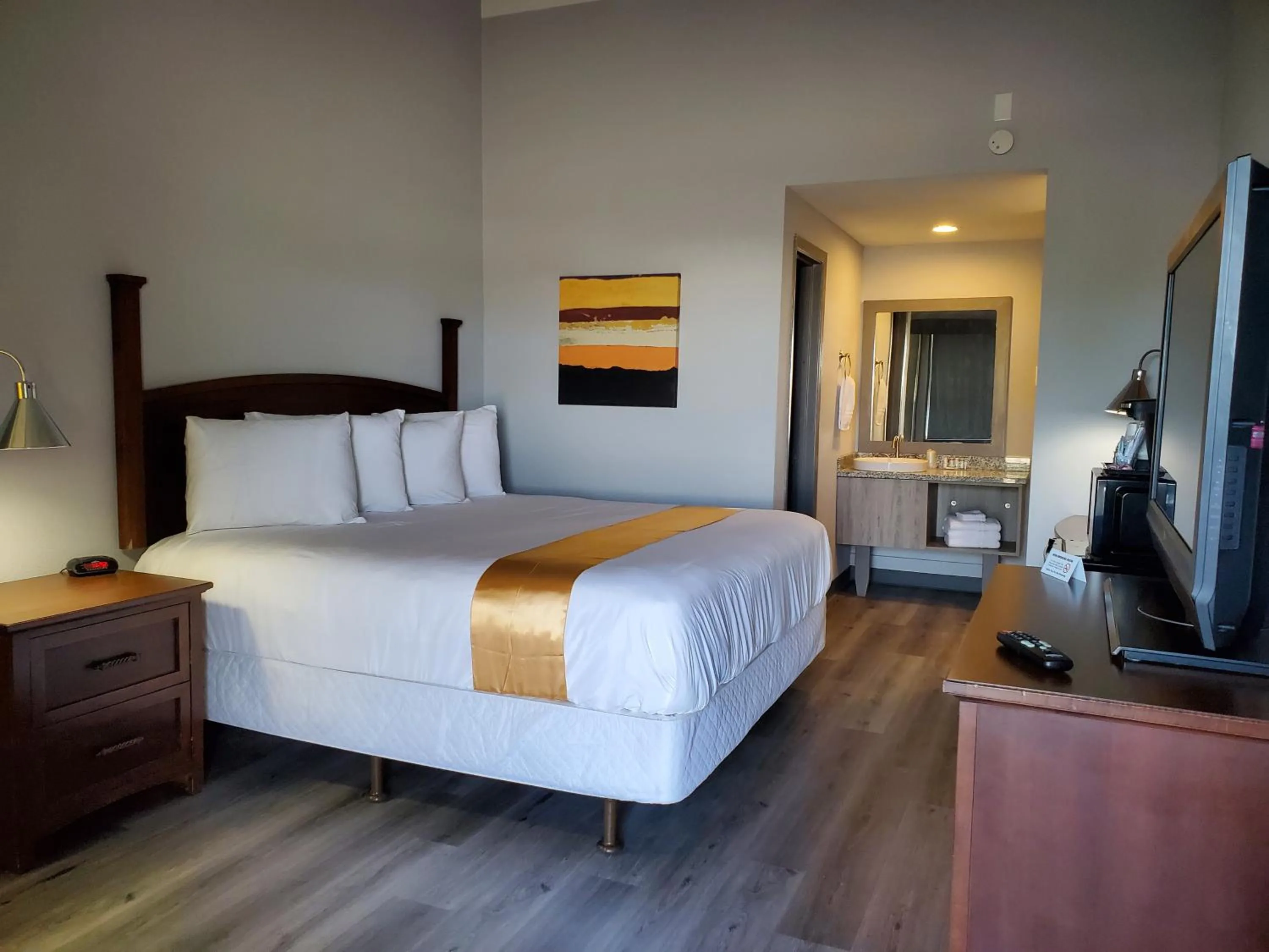 Photo of the whole room in Happy Bay