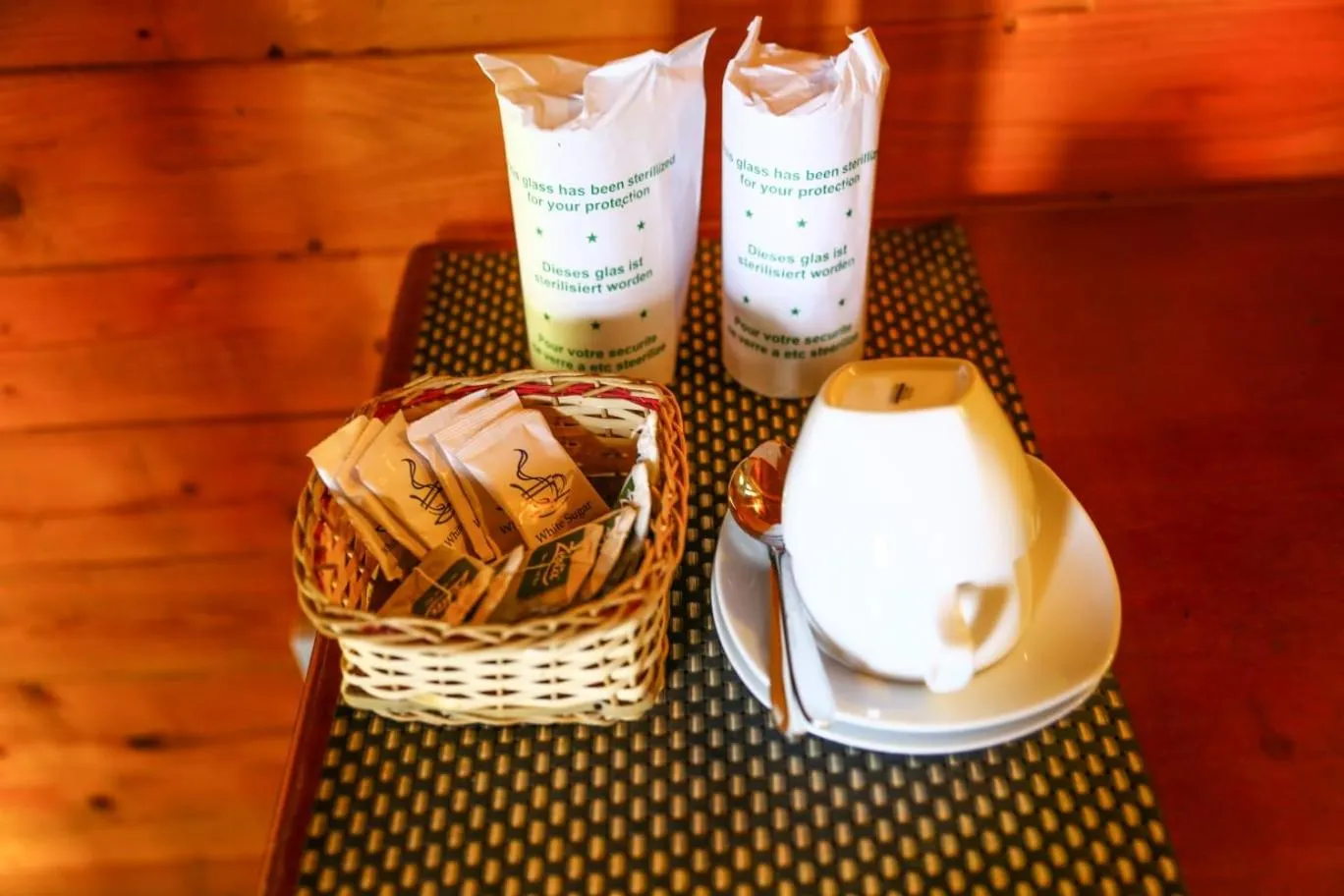 Food and drinks in Ella Bamboo Cabana