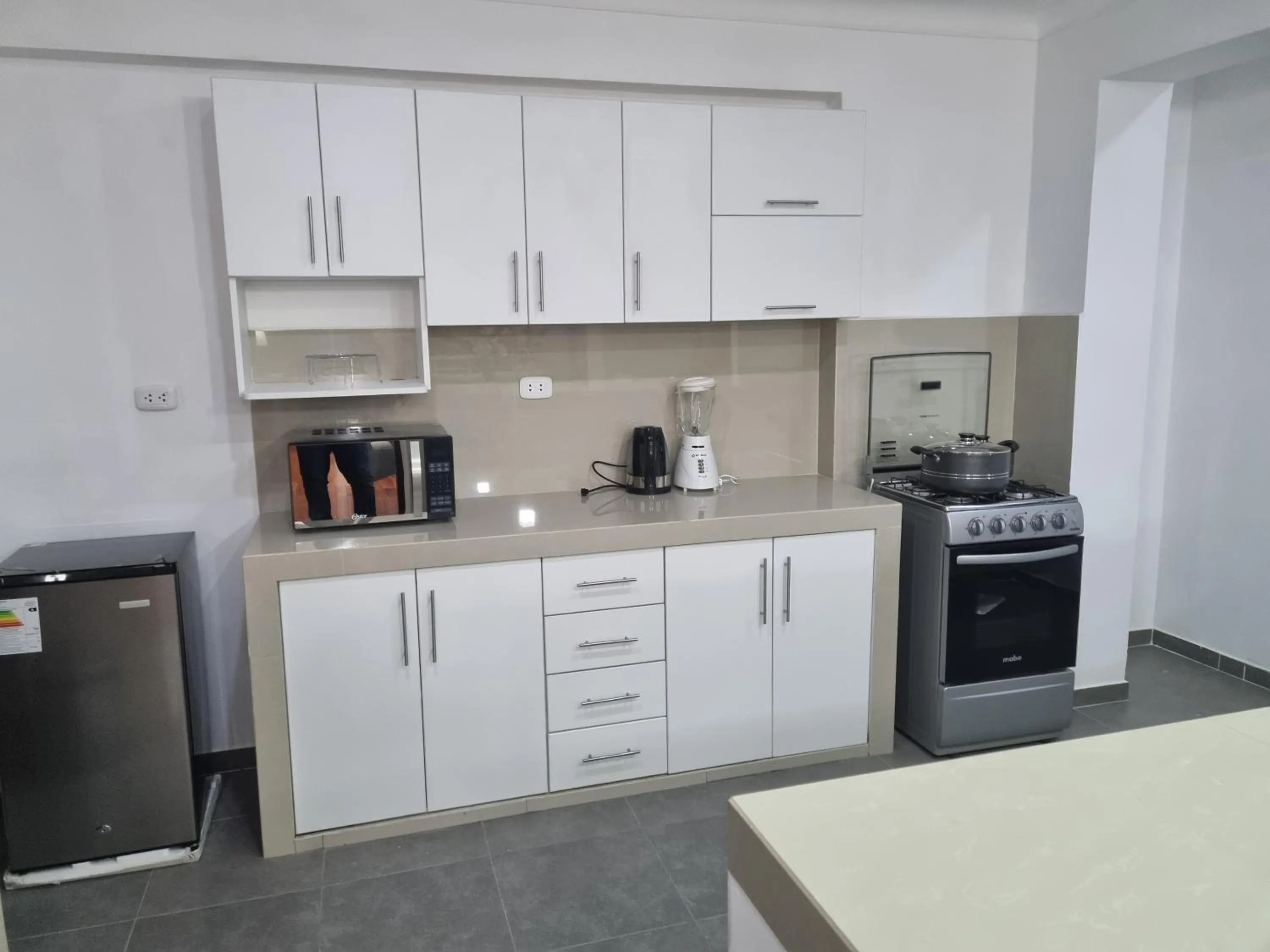 Kitchen or kitchenette in Hotel-Apartment INKASABIOS