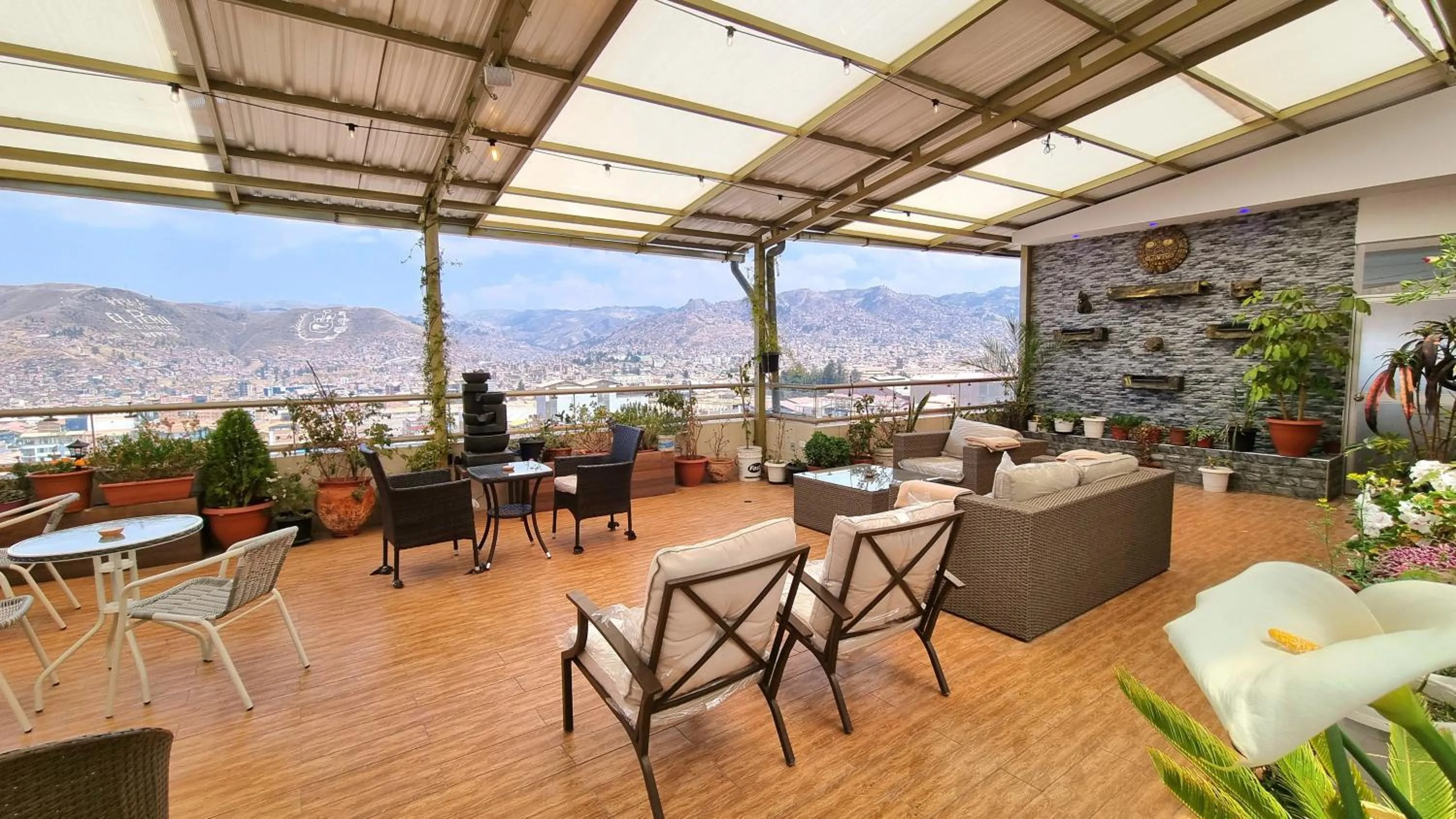 Hotel-Apartment INKASABIOS