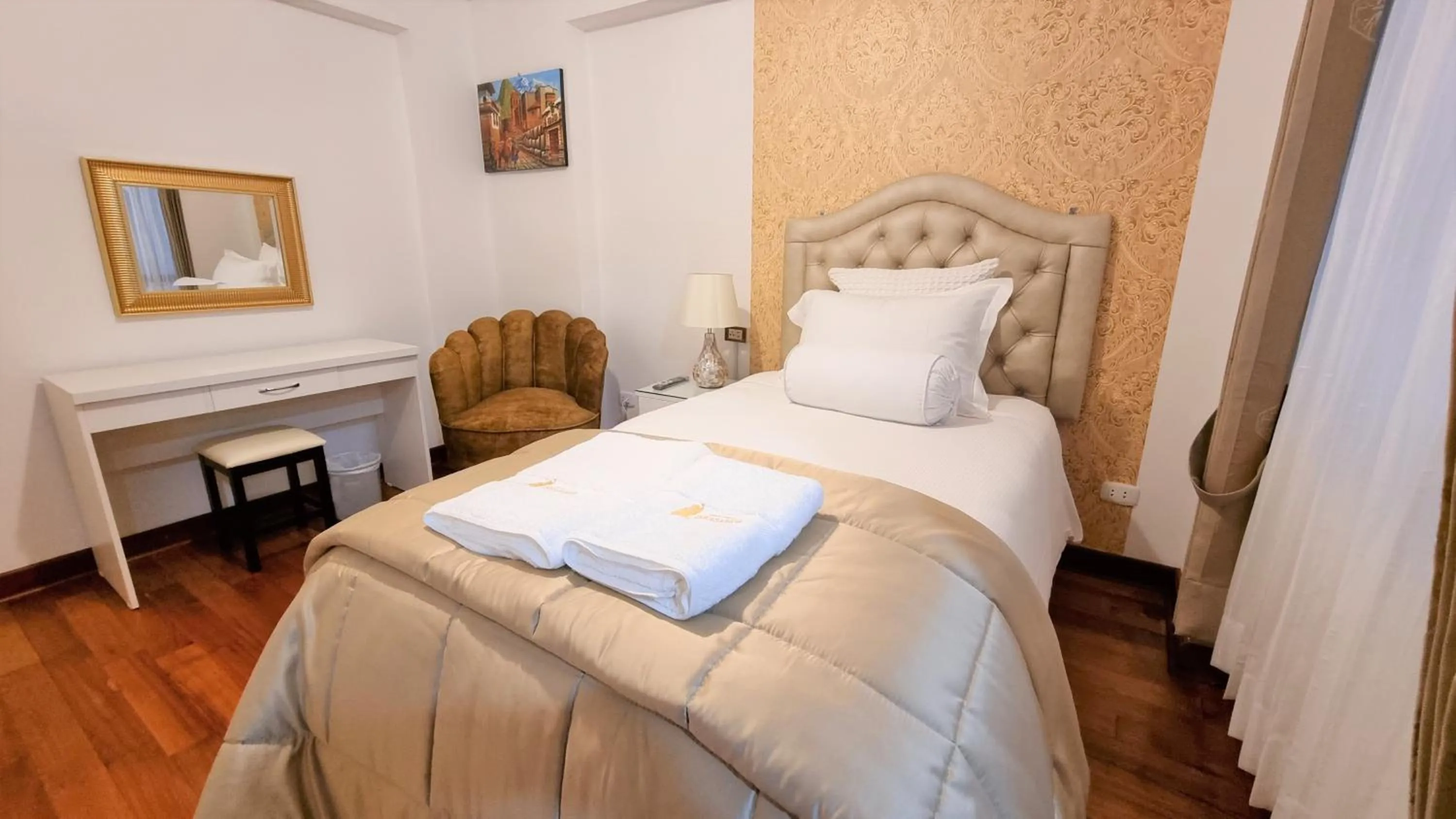 Bed in Hotel-Apartment INKASABIOS