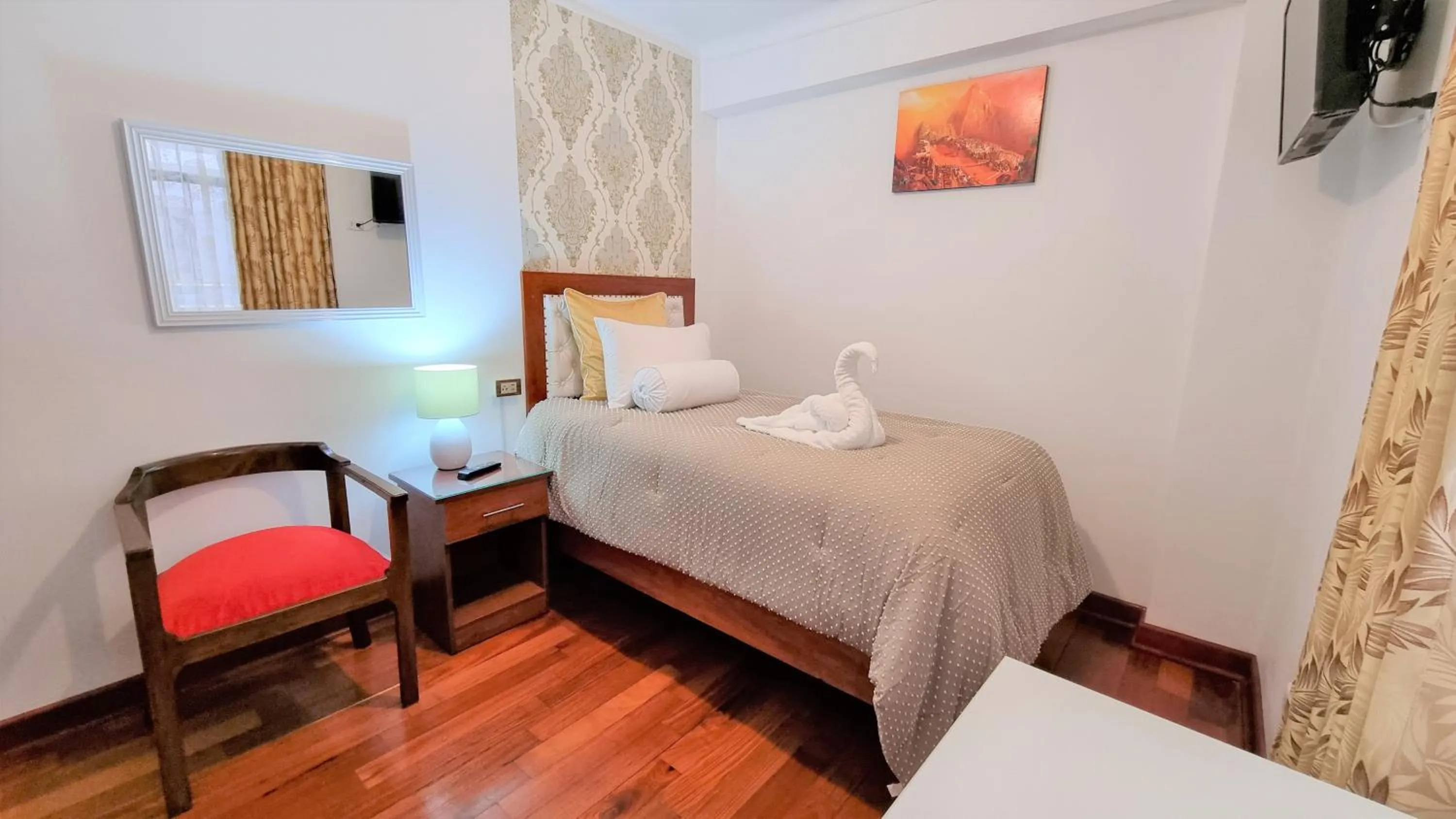 Bed in Hotel-Apartment INKASABIOS