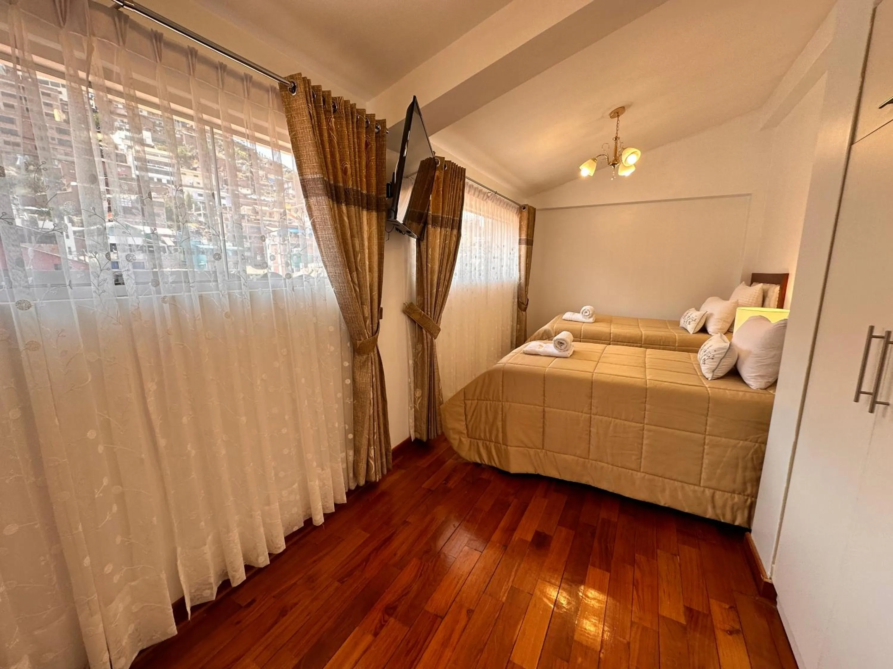 Bed in Hotel-Apartment INKASABIOS